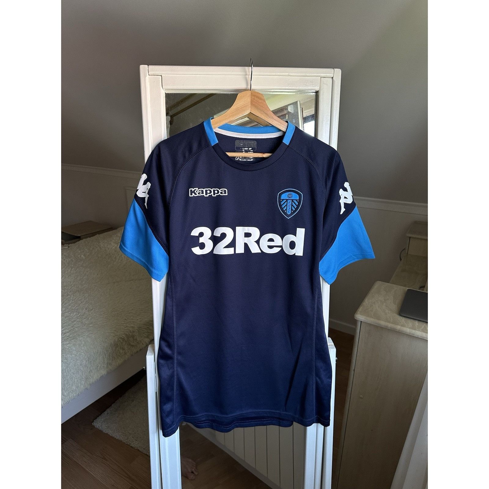 Kappa Leeds United 2016 2017 Third Football Shirt Soccer Jersey Ka Size US XL / EU 56 / 4 - 1 Thumbnail