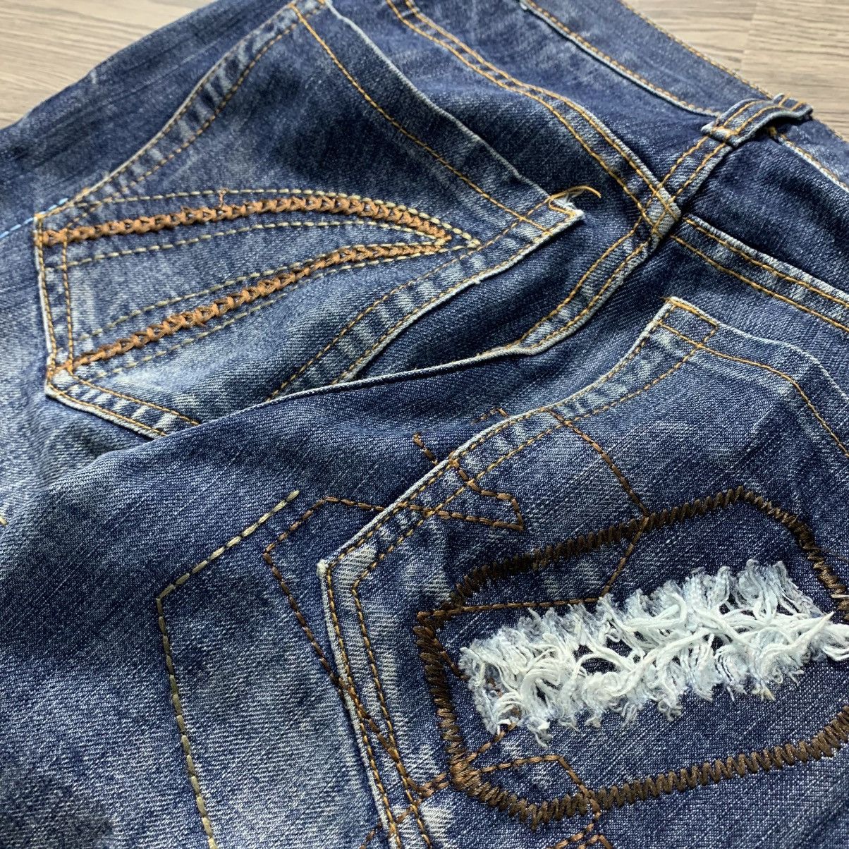 Other EDYNBURGH FADING DISTRESSED JEANS Size US 32 / EU 48 - 10 Thumbnail
