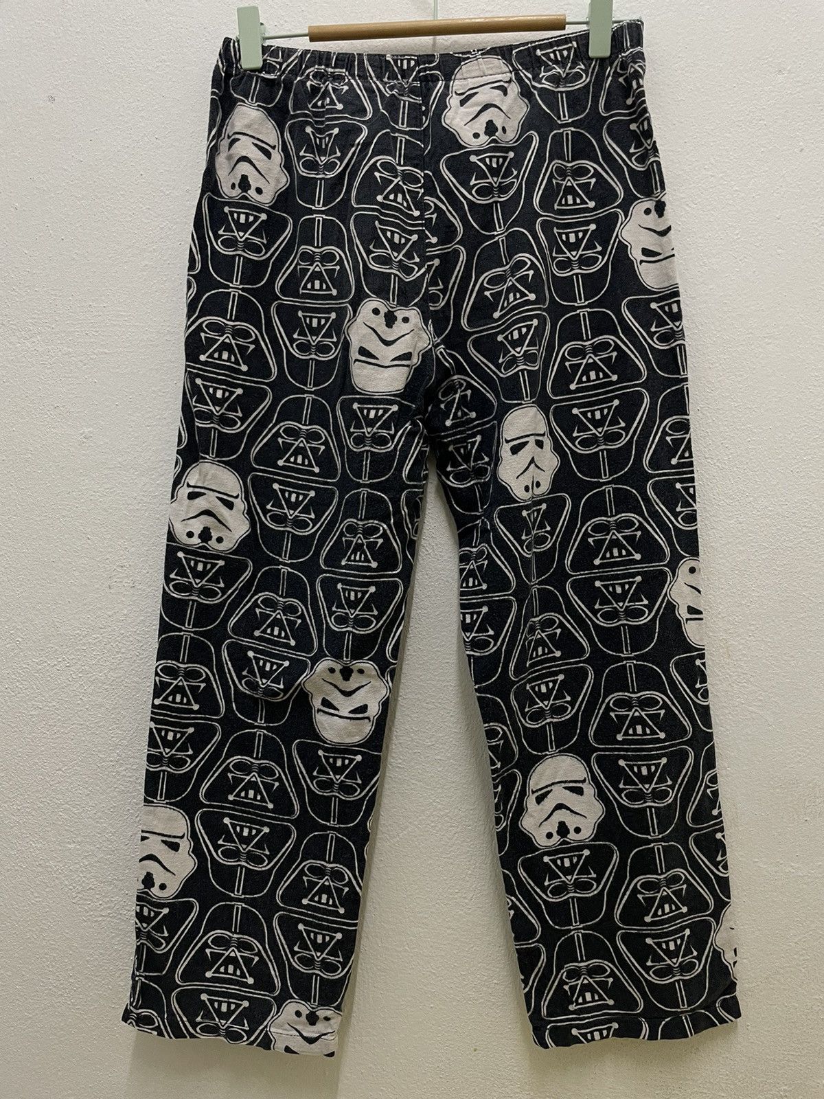 Star Wars × Vintage Star wars legging three quarter Full print boy size Size US 26 / EU 42 - 4 Thumbnail