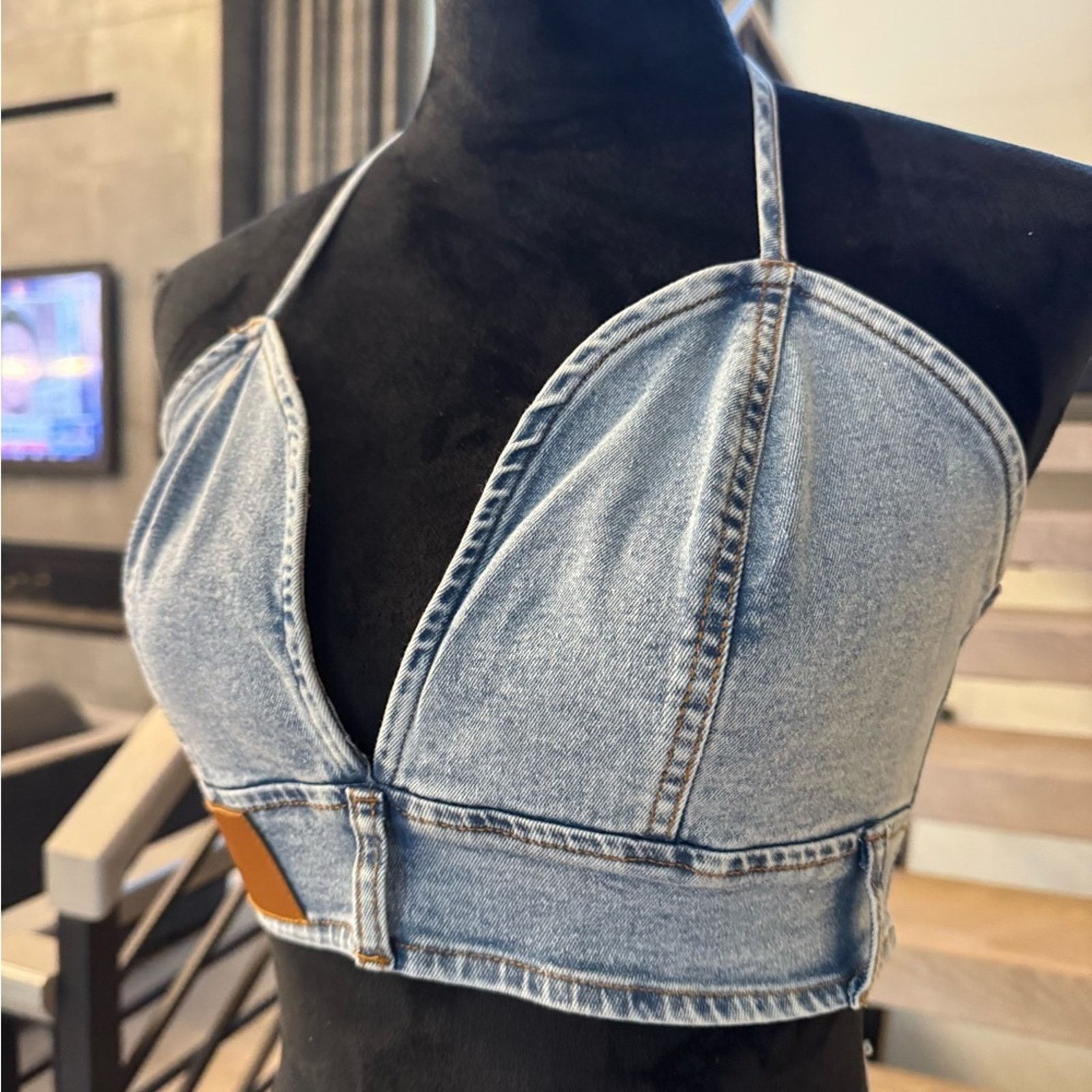 Other Chic Denim Crop Top size S Size S / US 4 / IT 40 - 8 Thumbnail