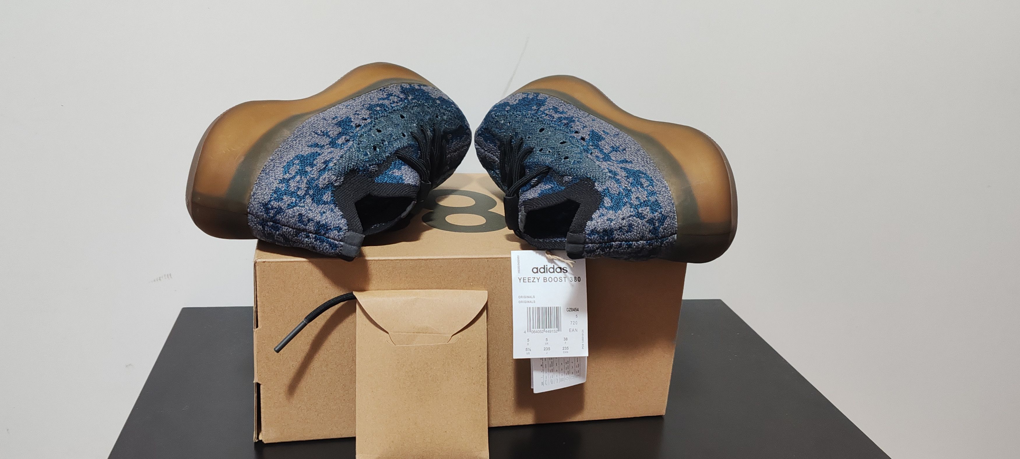 Adidas Adidas YEEZY Boost 380 Tg:38 Size US 5.5 / EU 38 - 20 Thumbnail