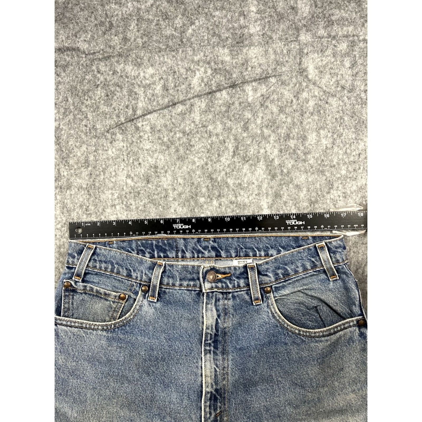 Levi's VINTAGE Levi's 540 Jeans Mens Relaxed Fit Straight Leg Workwear 34x34 Blue Denim Cotton 90s Retro Gangsta Punk Grunge 5-Pocket Mens Regualr Fit Jeans Size US 34 / EU 50 - 3 Thumbnail