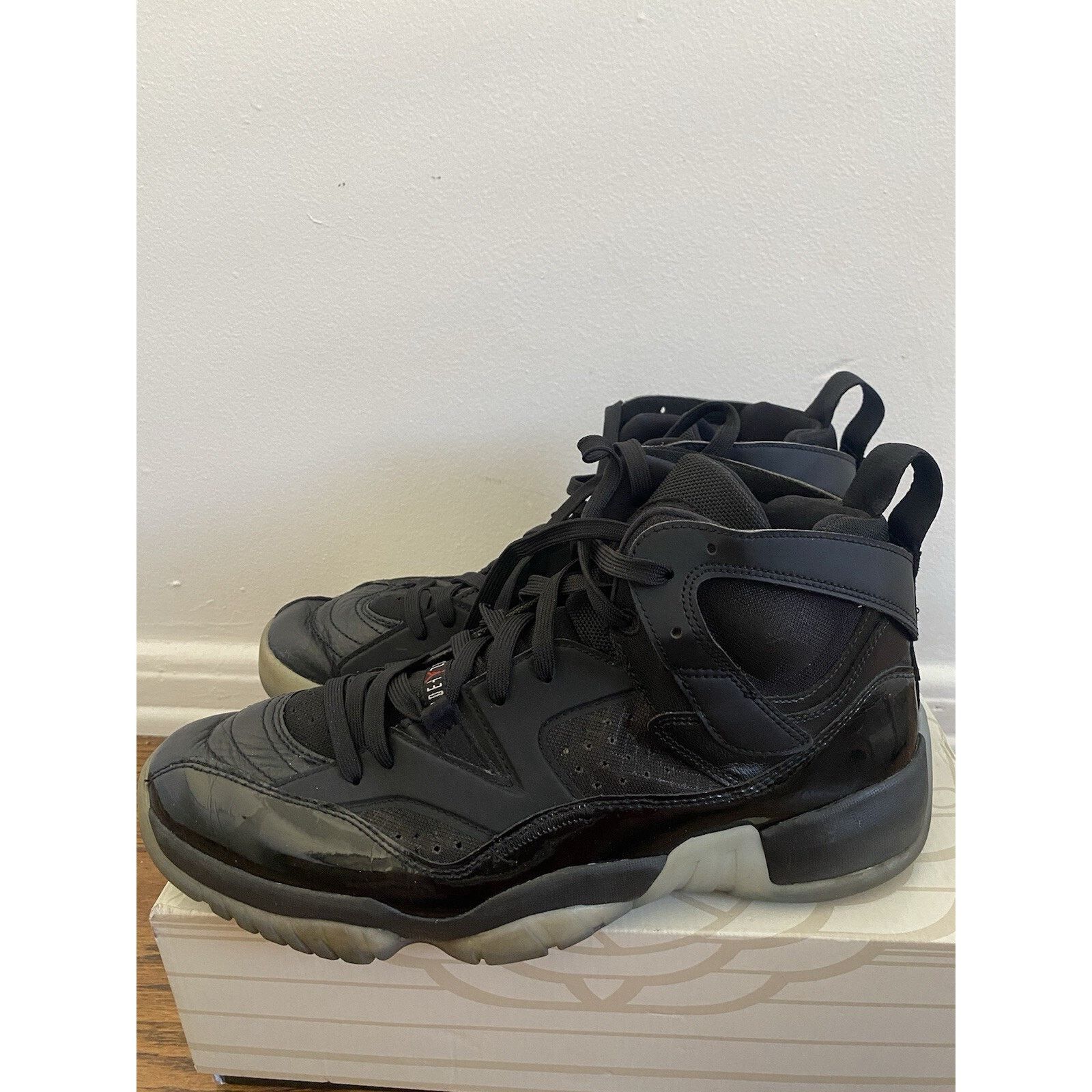Nike Jordan Jumpman Two Trey Mens Size 11.5 Black University Red Size US 11 / EU 44 - 3 Thumbnail