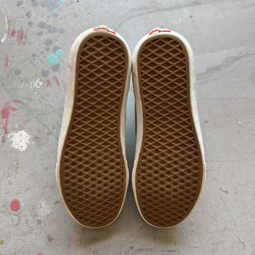 Supreme × Vans Supreme x Playboy Sk8 Hi's Size US 10.5 / EU 43-44 - 4 Thumbnail