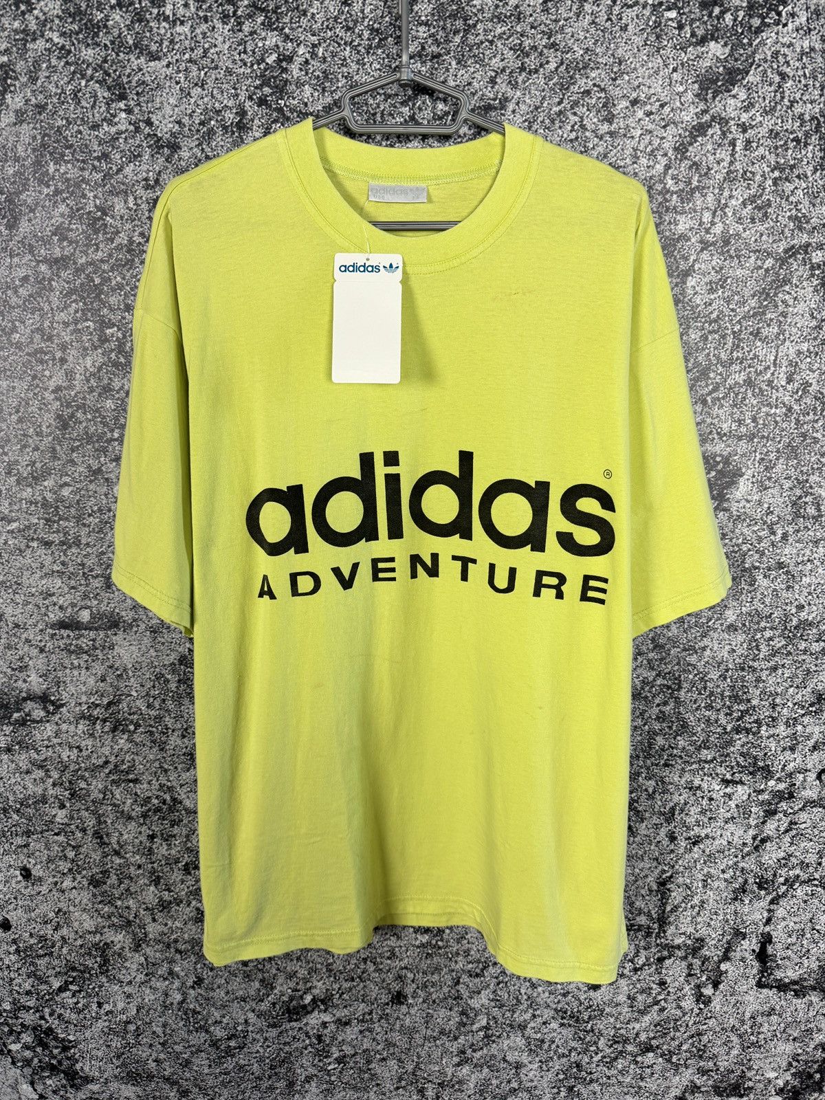 Adidas Adidas Adventure Vintage T-Shirt 90s Retro Big Logo Size M Size US M / EU 48-50 / 2 - 1 Thumbnail