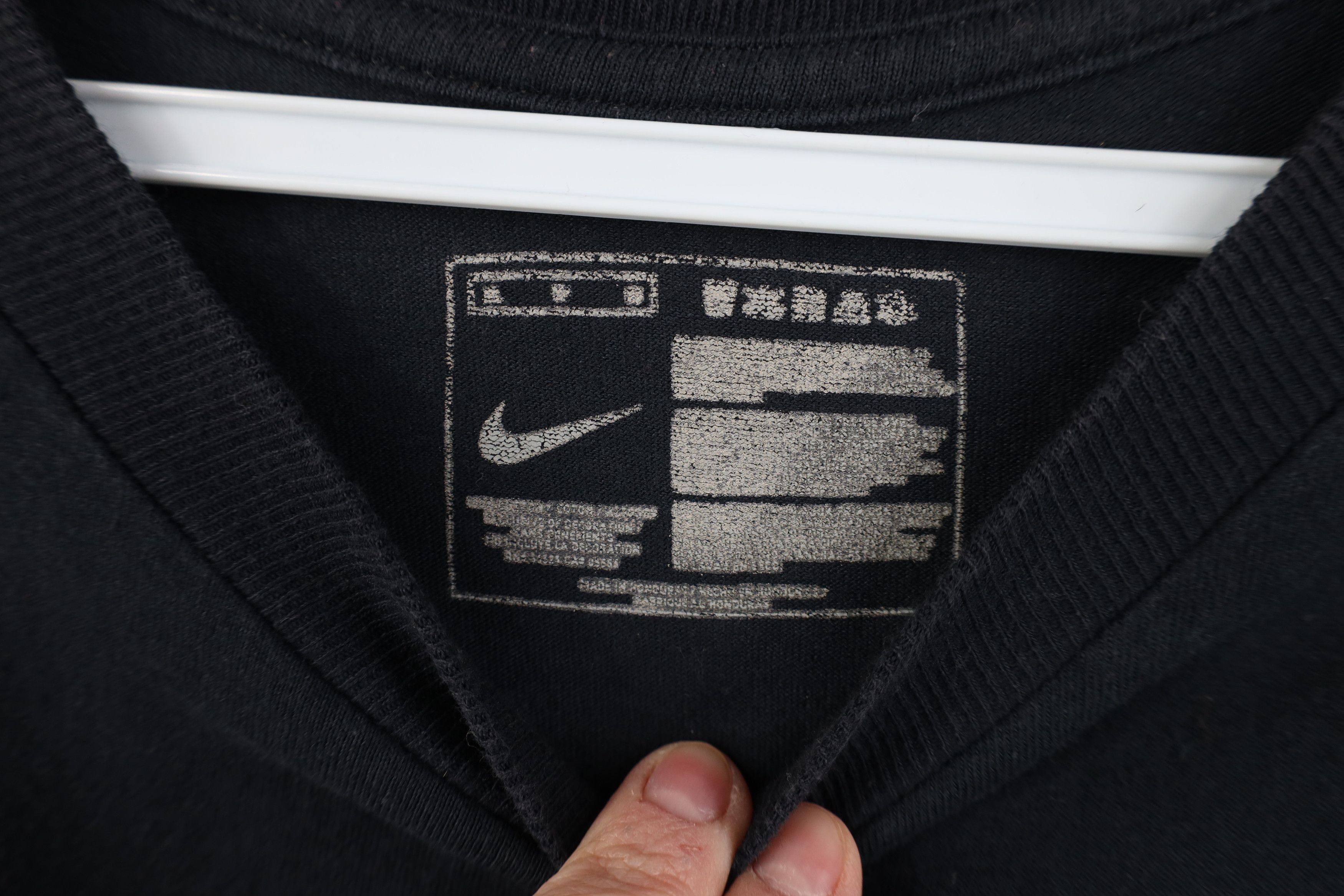 Nike Vintage Nike Mini Swoosh Short Sleeve T-Shirt Navy Blue Size US XL / EU 56 / 4 - 6 Thumbnail