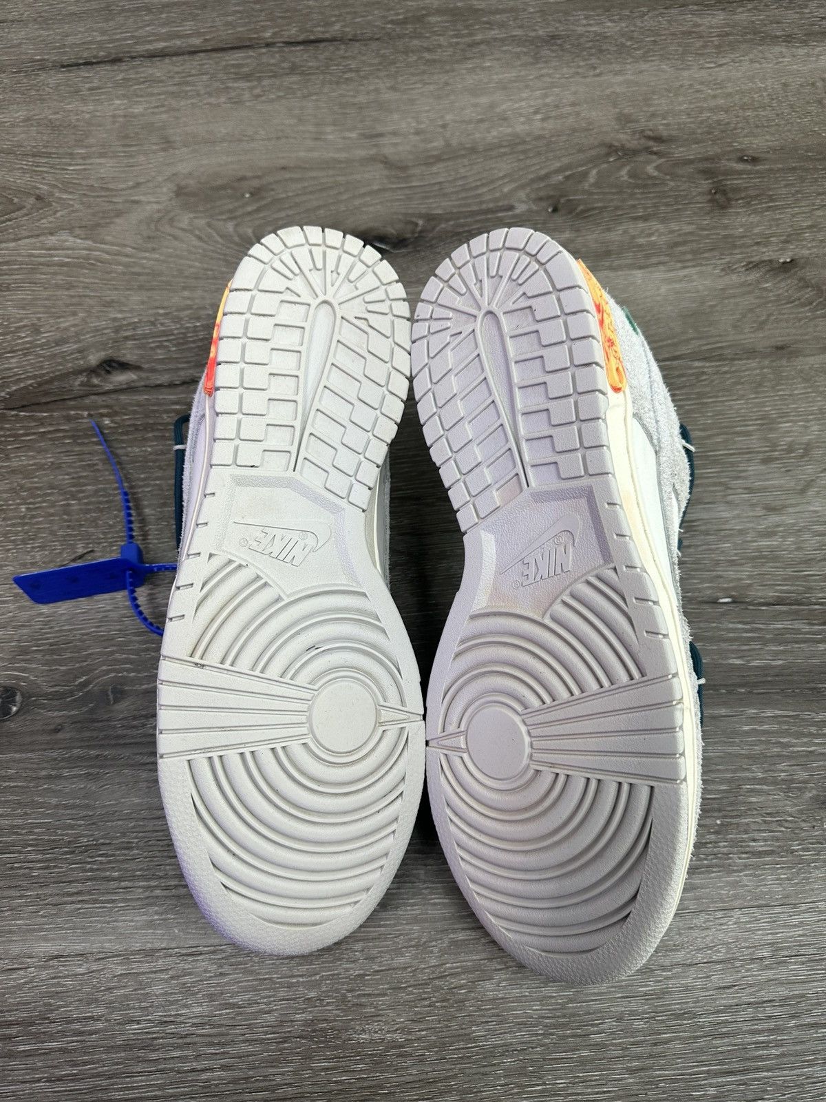 Nike × Off-White Nike Dunk Low x Off-White “Lot 16” **PRE-OWNED** Size US 10.5 / EU 43-44 - 5 Thumbnail