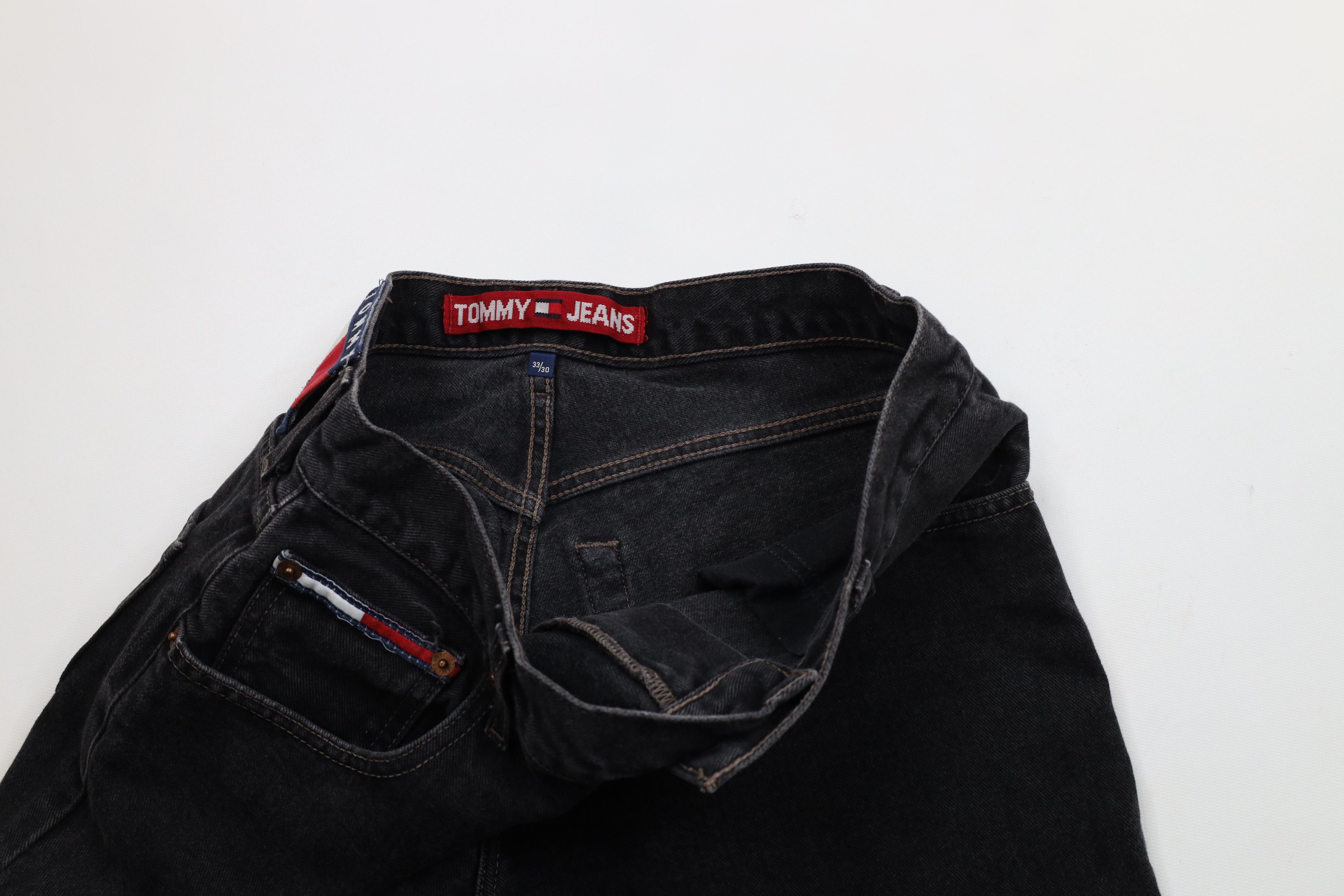 Tommy Hilfiger × Vintage Vintage 90s Tommy Hilfiger Spell Straight Leg Denim Jeans Size US 33 - 7 Thumbnail