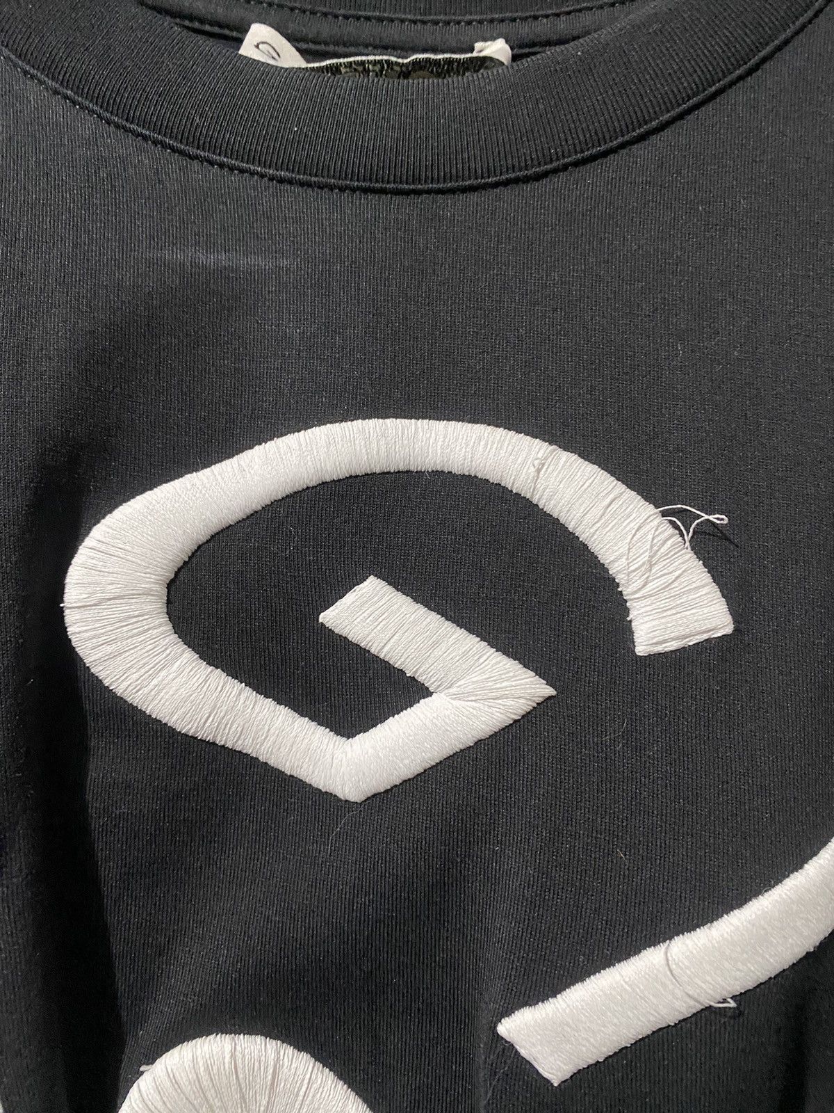 Givenchy Givenchy Paris T-shirt Size US S / EU 44-46 / 1 - 5 Thumbnail