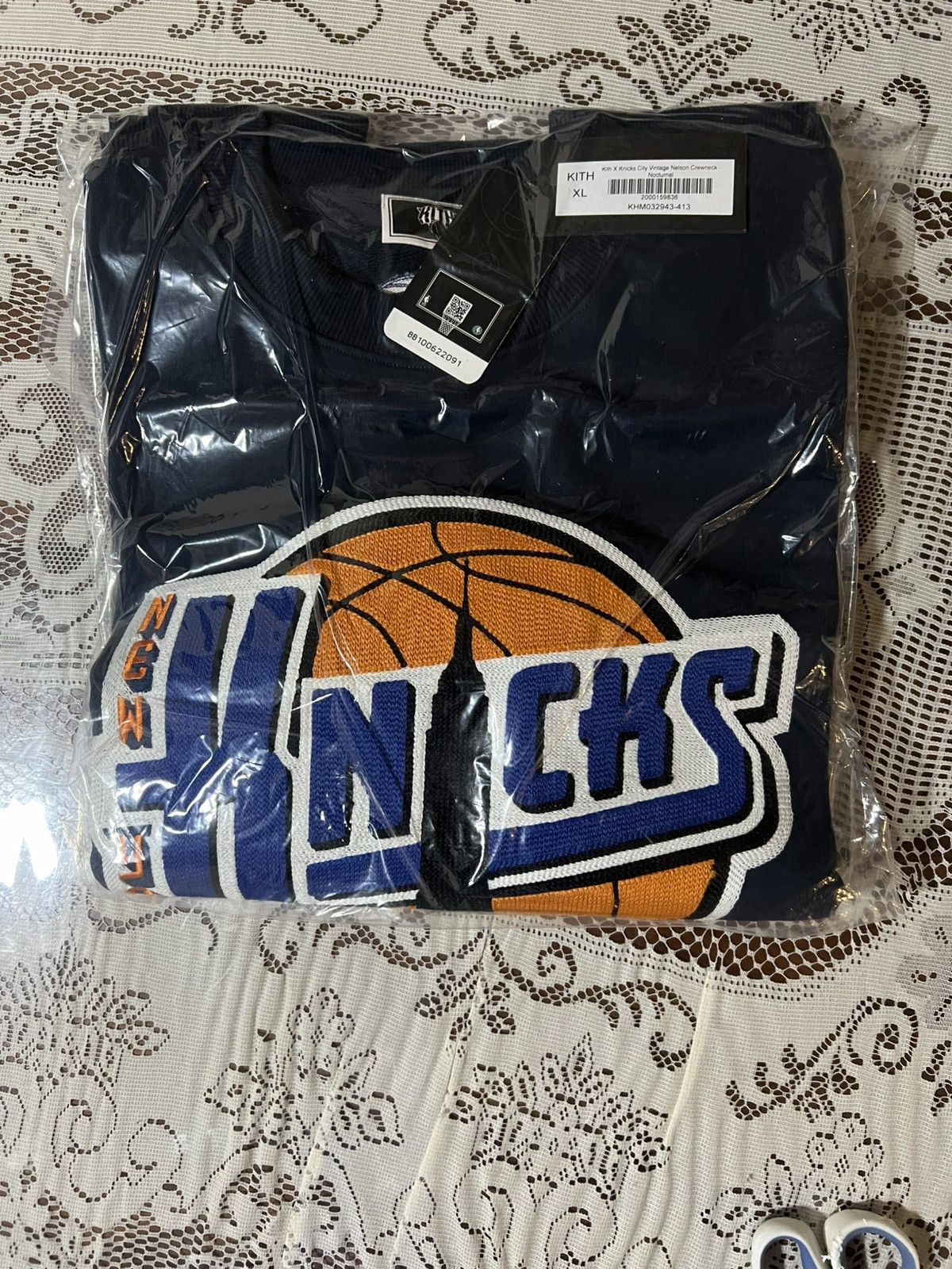 Kith Kith for New York Knicks City Vintage Nelson Crewneck XL Size US XL / EU 56 / 4 - 7 Thumbnail