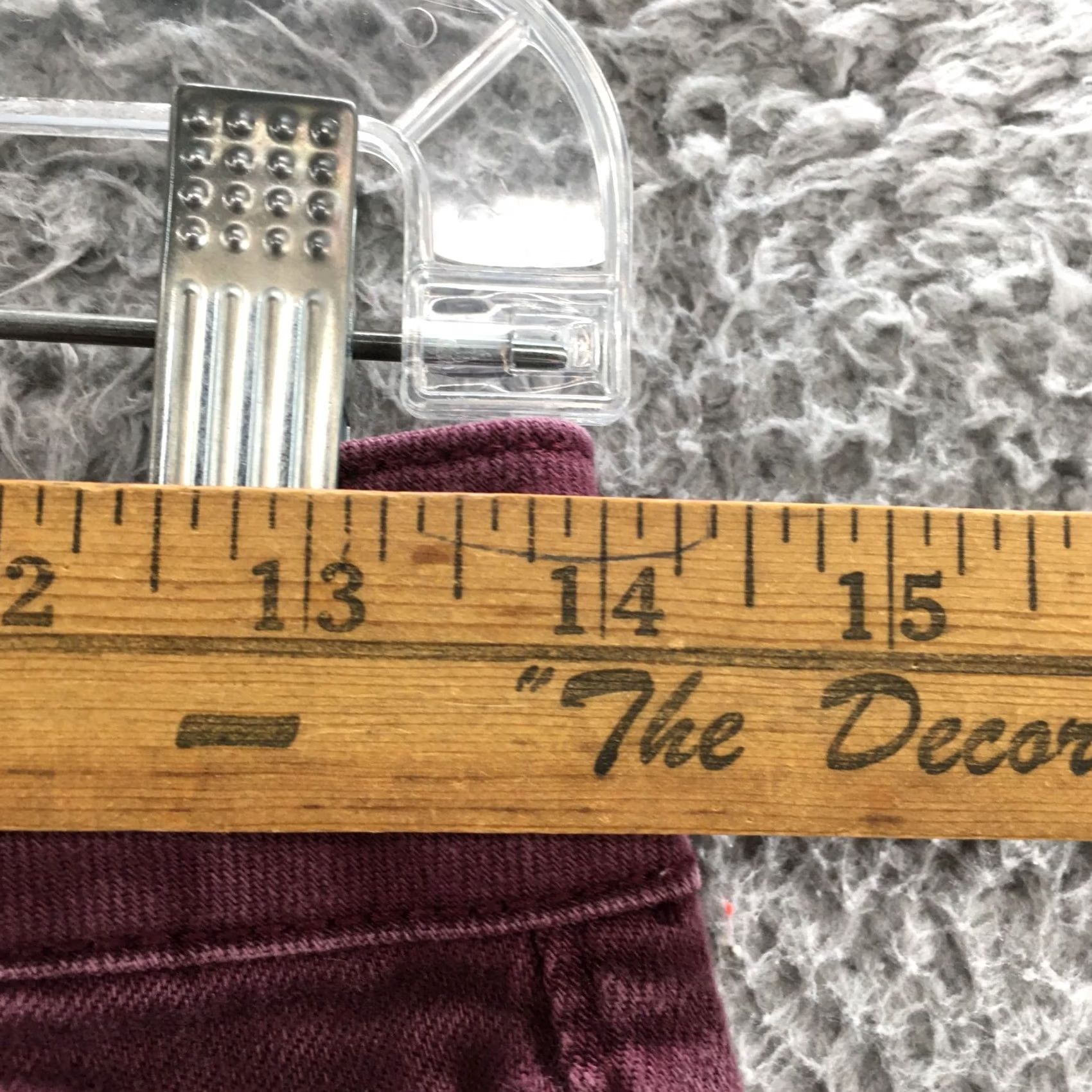 American Eagle Outfitters American Eagle Outfitters Cut-off Shorts Womens 4 Purple Zip Fly Denim 28 Inseam 2.5 in Distressed 5-Pocket Regular Rise Mid Vintage: No Size 27" / US 4 / IT 40 - 6 Thumbnail