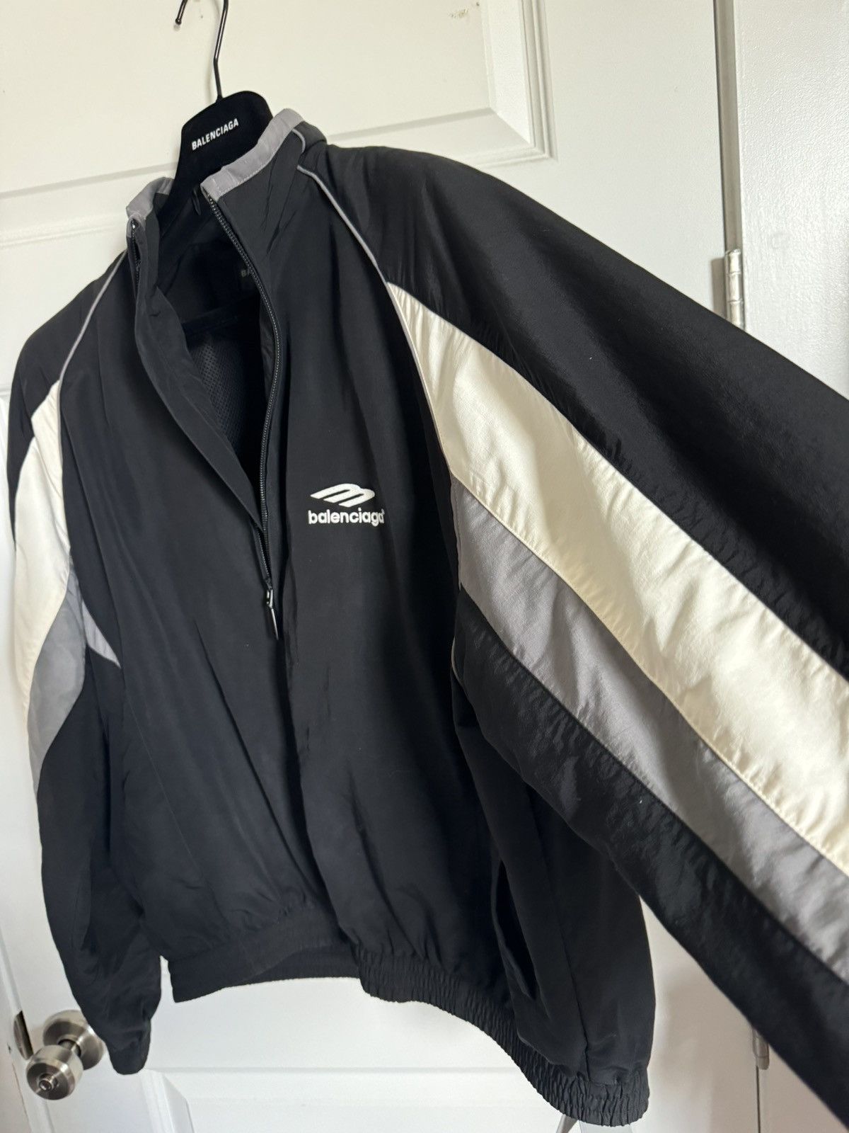 Balenciaga Balenciaga Winter 23 3B Logo Regular Fit Track Suit Jacket Size US XL / EU 56 / 4 - 5 Thumbnail