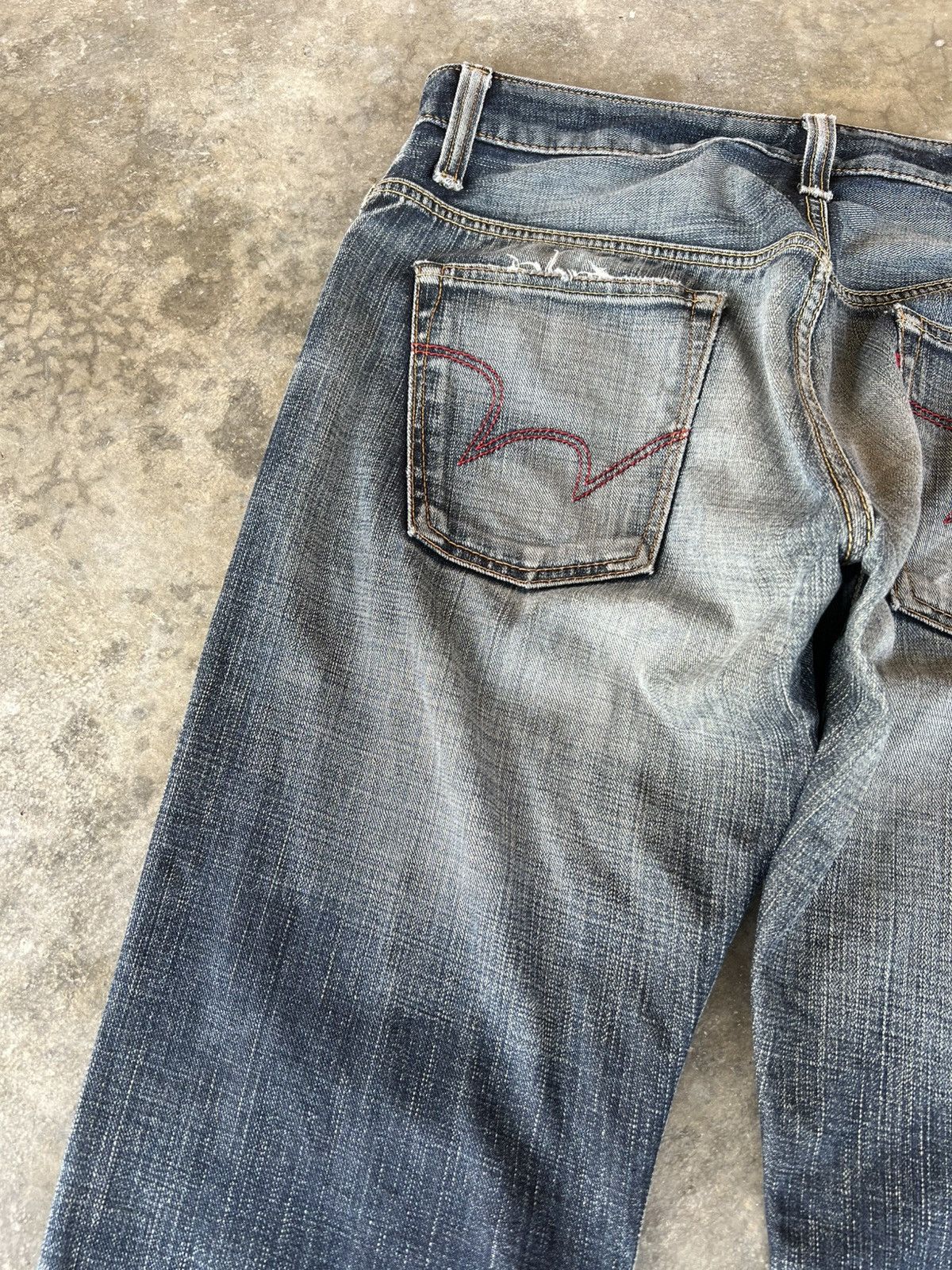 Edwin × Japanese Brand × Jean Vintage Edwin Blue Trip Edgeline Distressed Jean Size US 33 - 14 Thumbnail