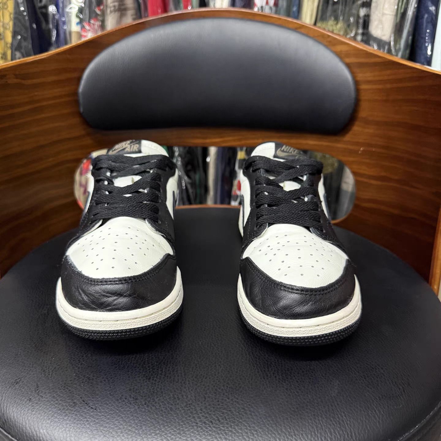 Jordan Brand Air Jordan 1 Low Mocha Black White Brown Skate Shoes K15 Size US 6 / EU 39 - 2 Thumbnail