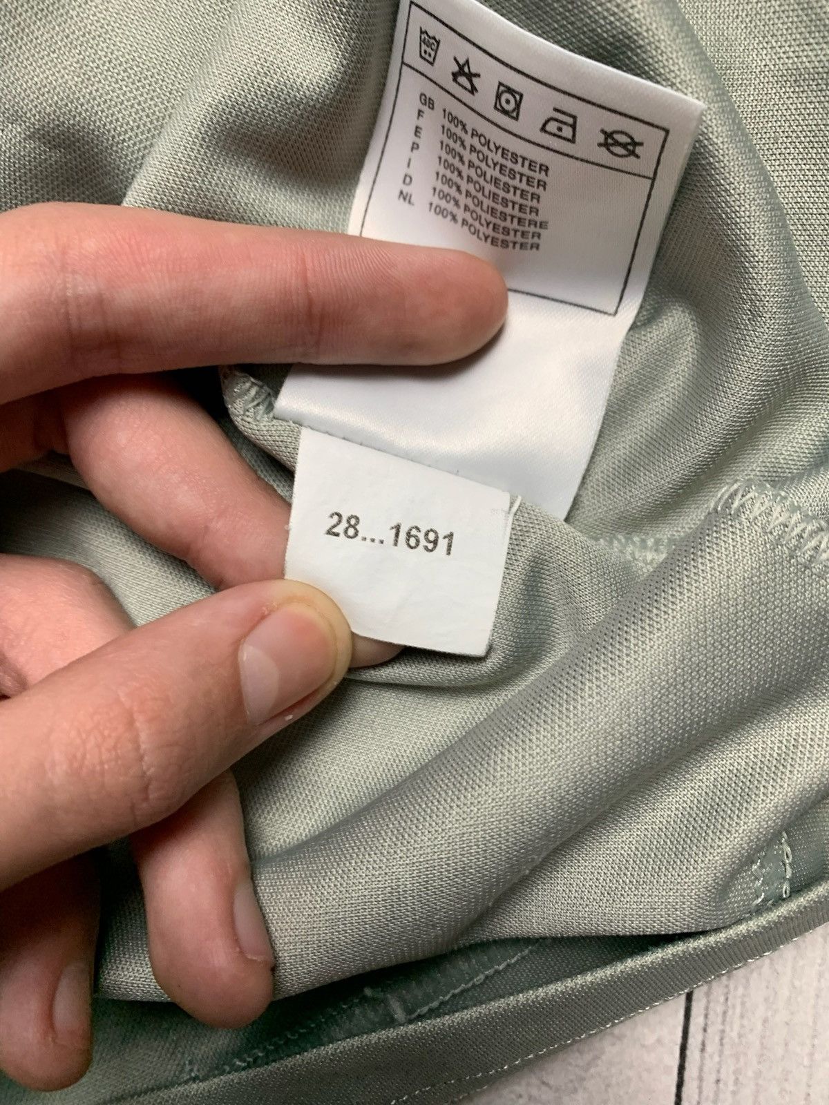 Nike × Nike ACG × Vintage Vintage ACG logo tee size L rare Size US L / EU 52-54 / 3 - 7 Thumbnail