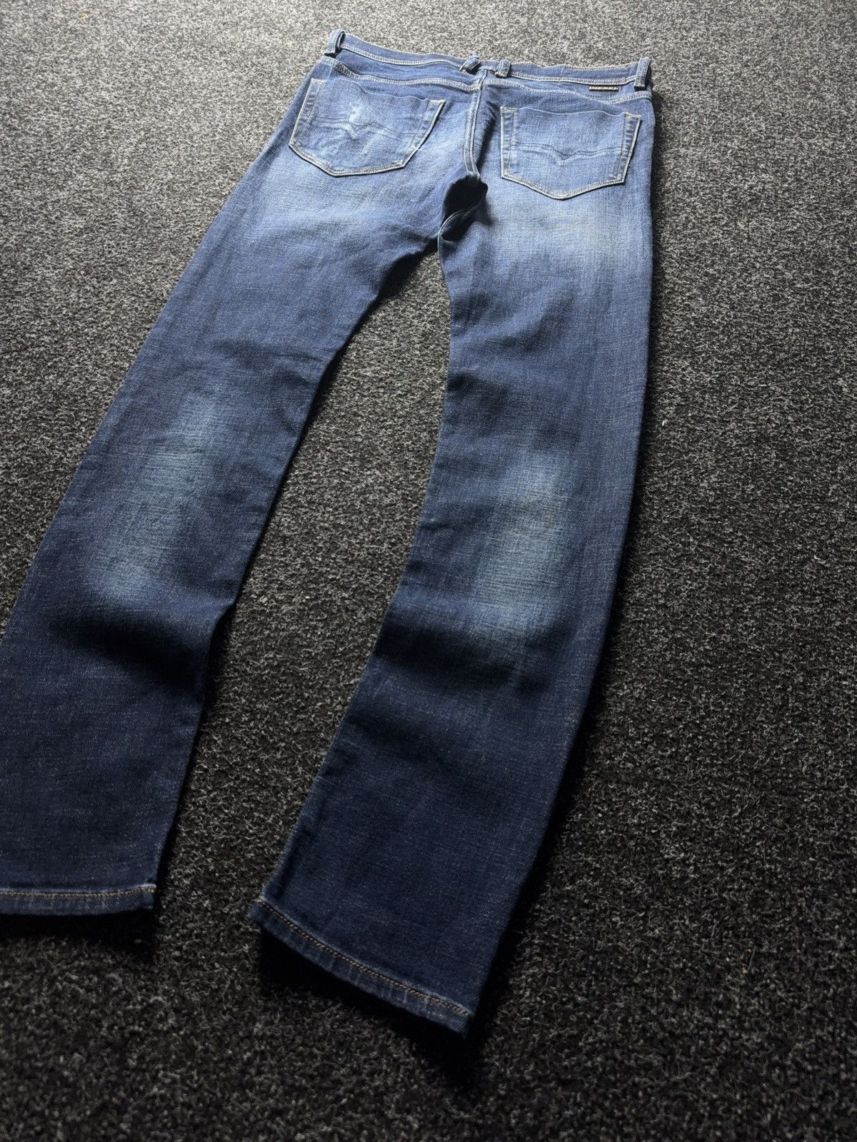 Diesel Luxury 00s Diesel Tepphar Made in Italy Slim Tapered Jeans Size US 30 / EU 46 - 12 Thumbnail