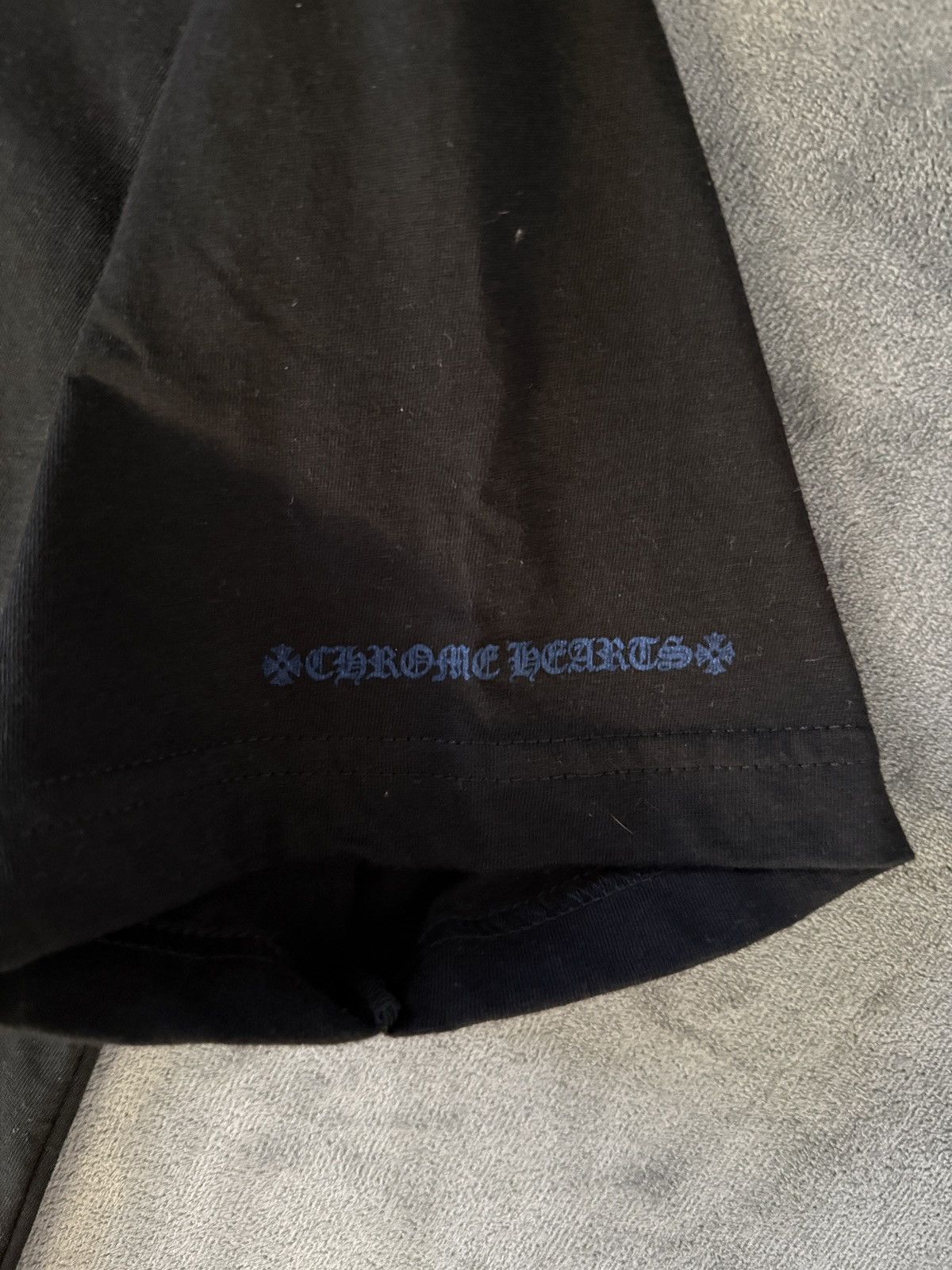 Chrome Hearts Chrome hearts blue neck logo tee size M preowned Size US M / EU 48-50 / 2 - 5 Thumbnail