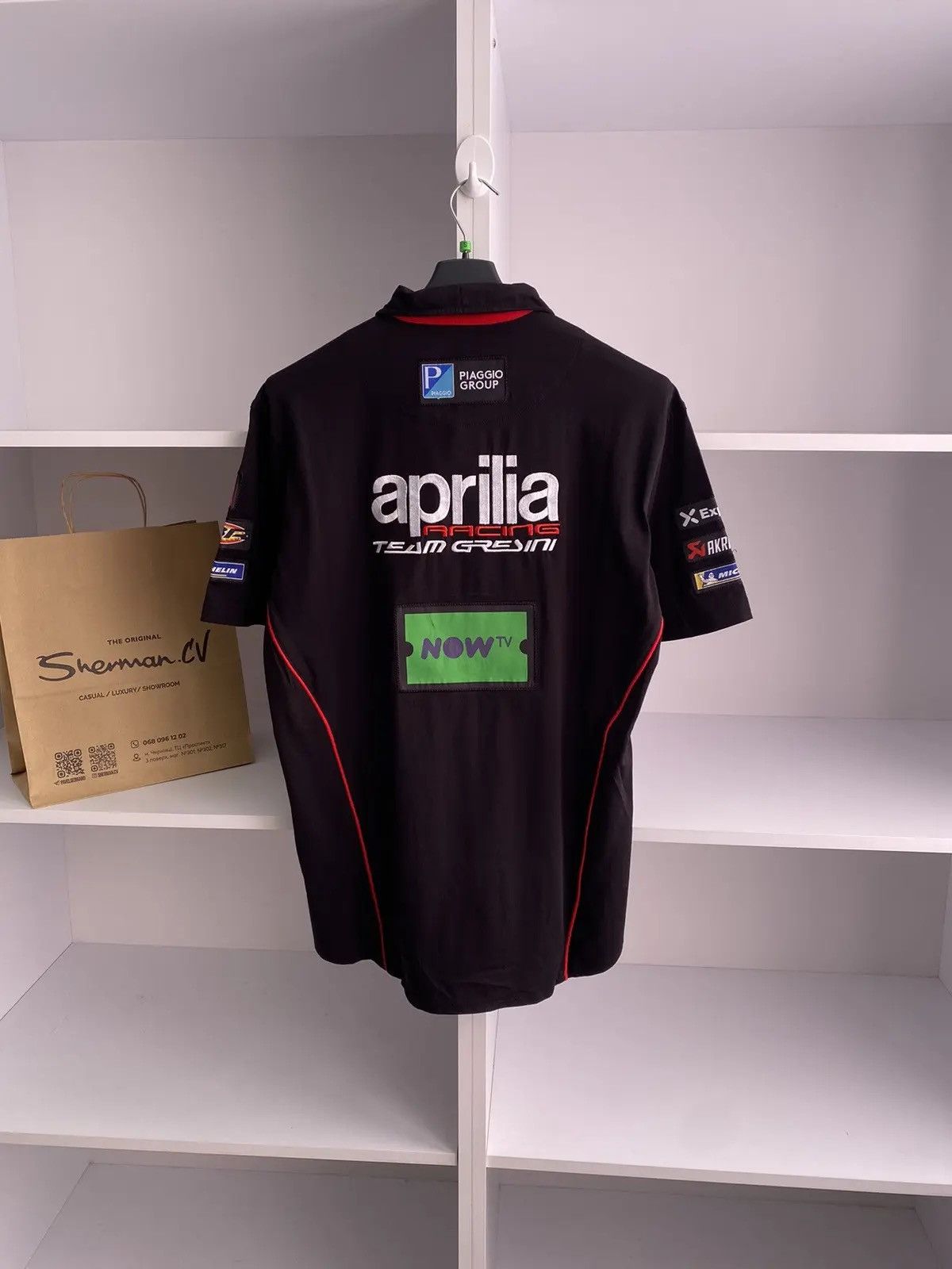Vintage Vintage Aprilia Moto Racing Team Michelin Polo Shirt Size US L / EU 52-54 / 3 - 1 Thumbnail