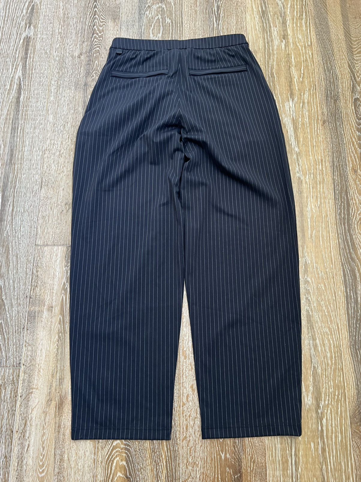 Lululemon Lululemon Daydrift High-Rise Wide-Leg Trouser Regular Size 30" / US 8 / IT 44 - 2 Thumbnail
