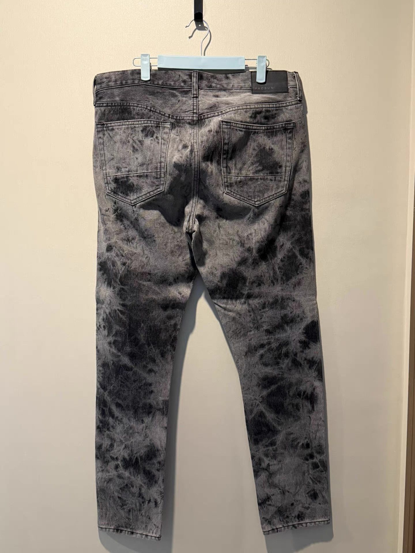 Pacsun PACSUN black and white tie-dye jeans Ｑ20 Size US 34 / EU 50 - 2 Thumbnail