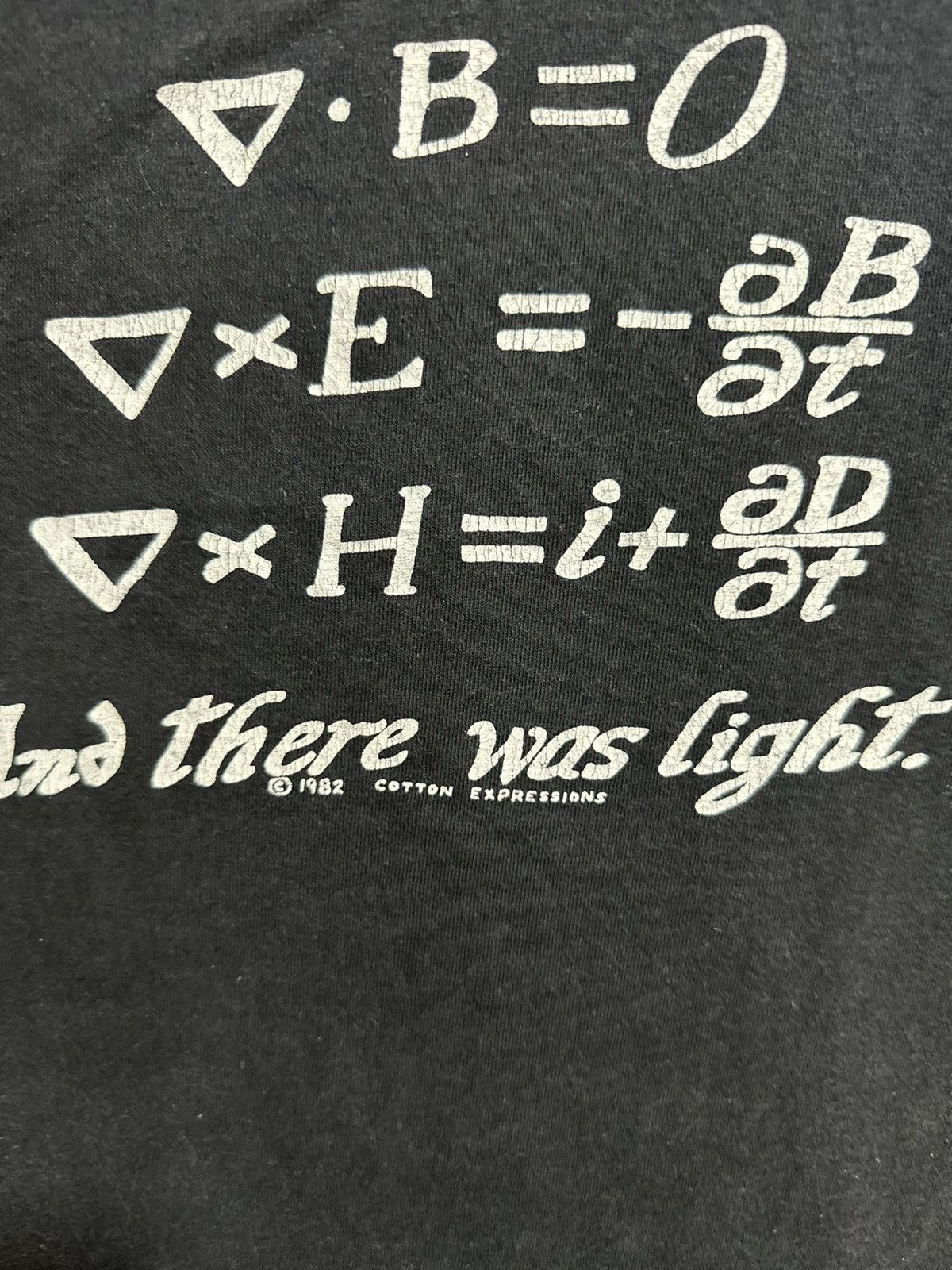 Arts & Science Vintage Cotton Experssions 1982 Faded Tee Size US L / EU 52-54 / 3 - 10 Thumbnail