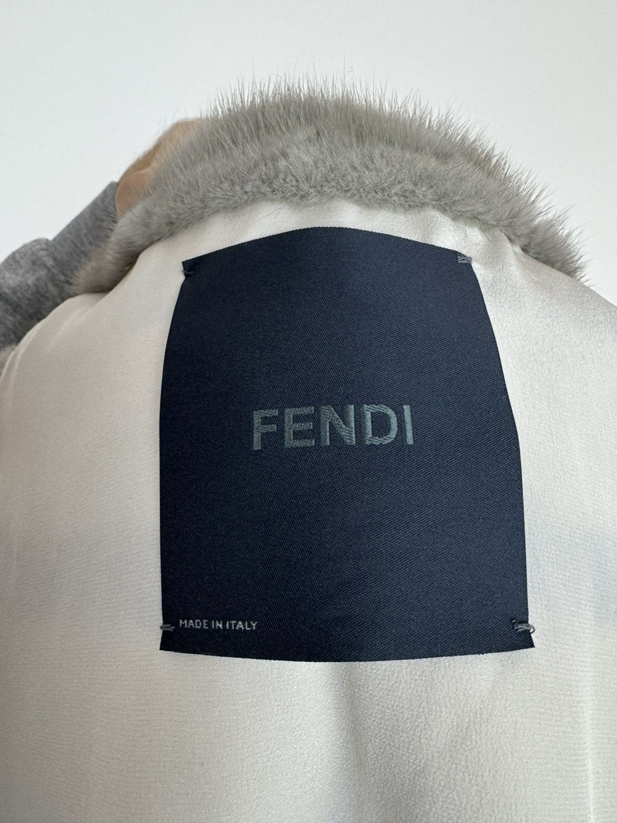 Fendi FENDI fur long vest collared archive clothing Womens size 42 Size M / US 6-8 / IT 42-44 - 15 Thumbnail