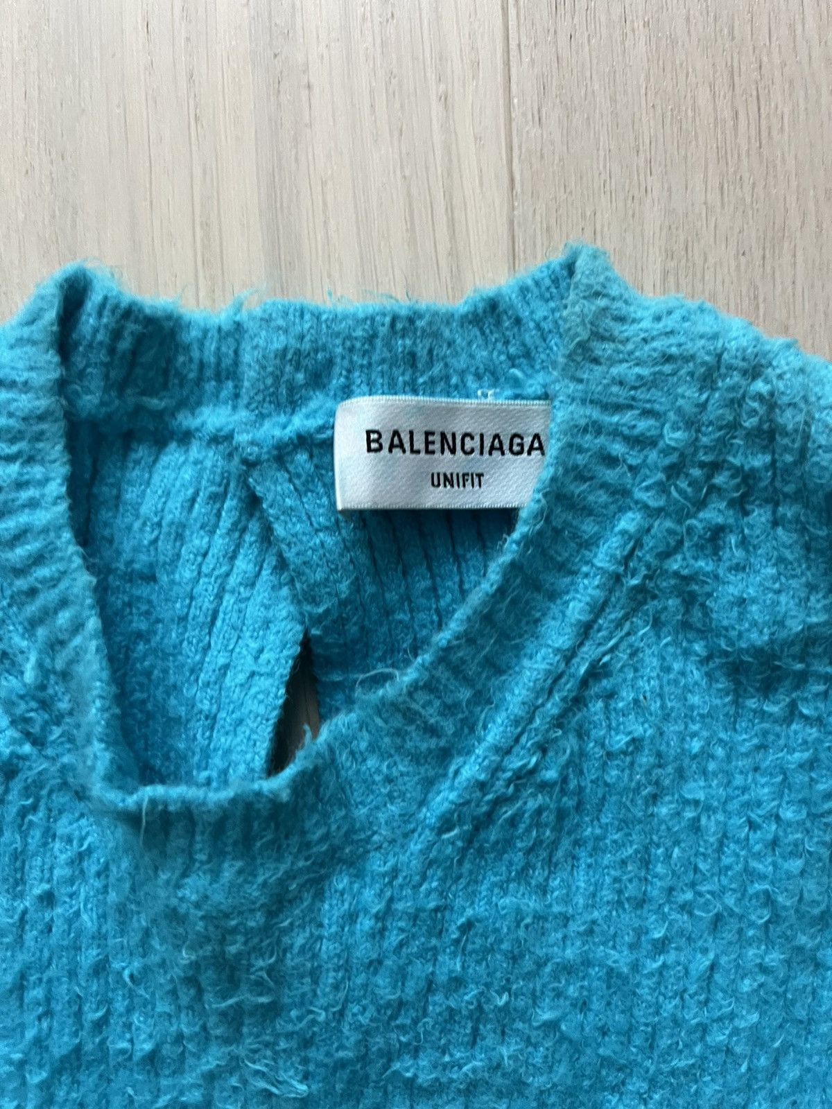Balenciaga Fall 22 Runway Top Size US M / EU 48-50 / 2 - 4 Thumbnail