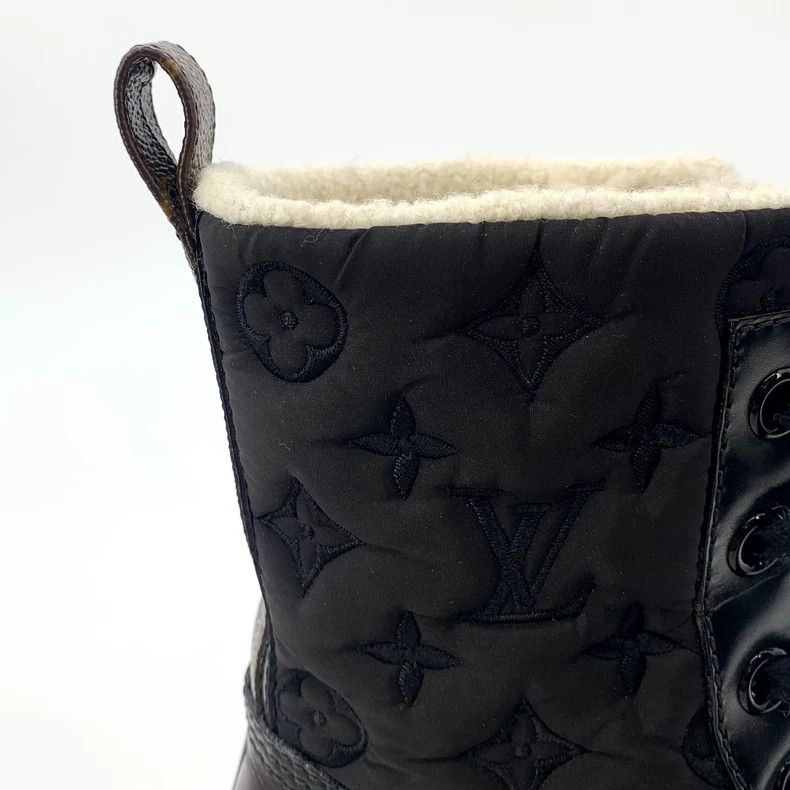 Louis Vuitton Louis Vuitton Black logo embossed lace-up Doc Martens boot Size US 7.5 / IT 37.5 - 6 Thumbnail