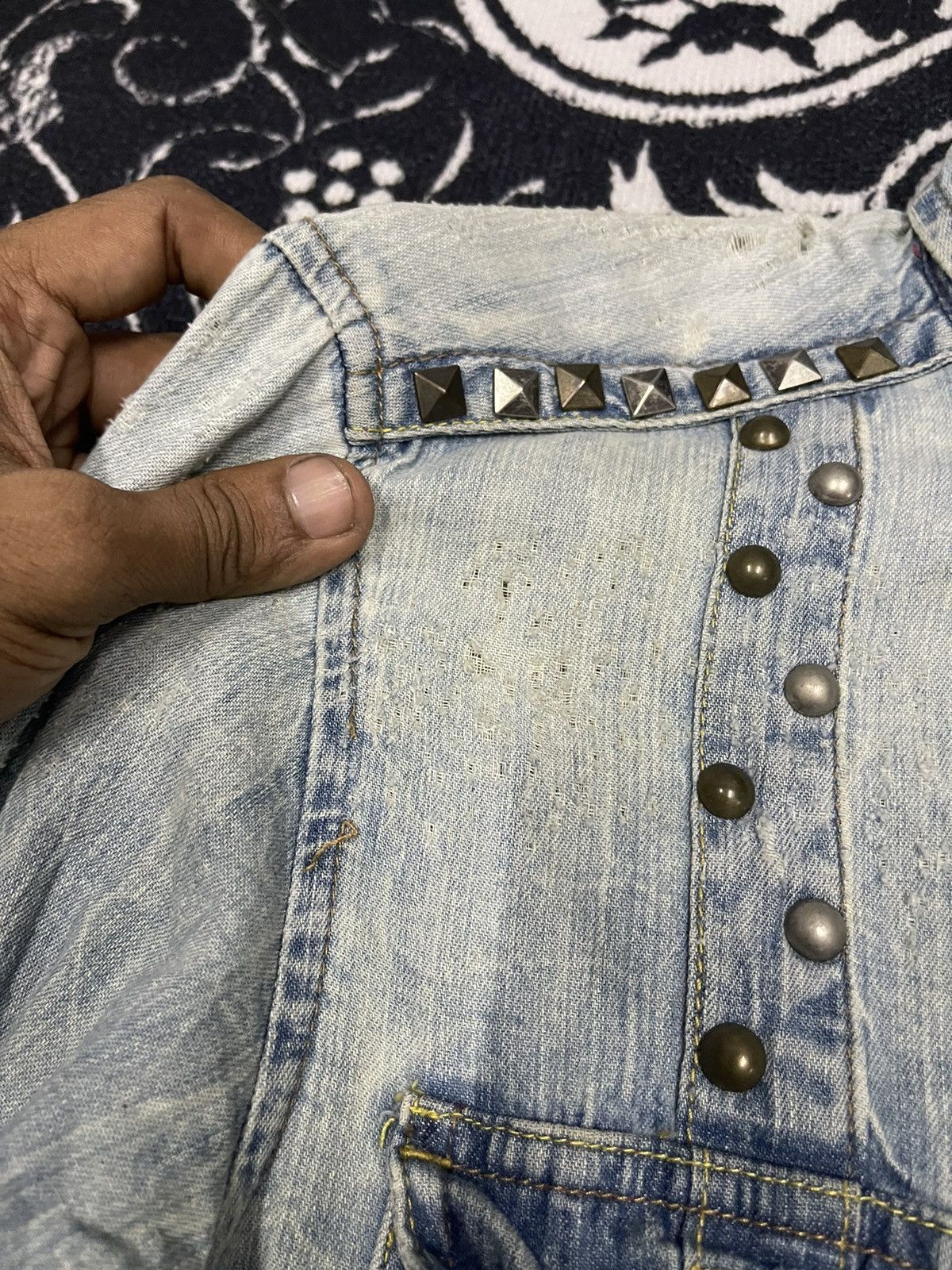 Japanese Brand 2000s KMRII INSPIRED STUDDED DENIM BUTTON UP DISTRESSED Size US S / EU 44-46 / 1 - 8 Thumbnail