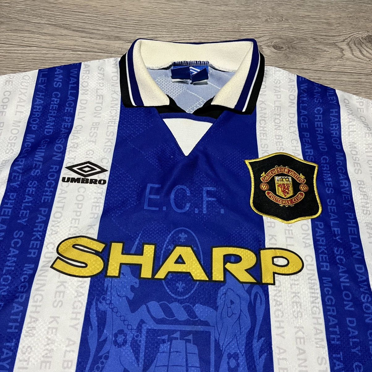Umbro UMBRO VINTAGE Manchester United Vintage Jersey 1994-96 Third Size US L / EU 52-54 / 3 - 2 Thumbnail