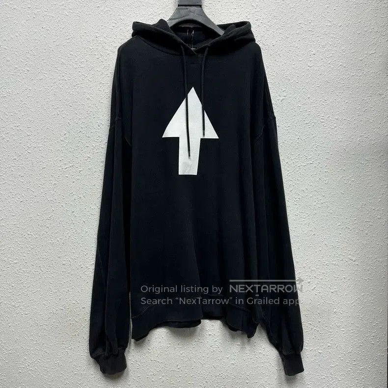 Balenciaga Balenciaga Arrow WiFi Print Hoodie. Size US L / EU 52-54 / 3 - 1 Thumbnail