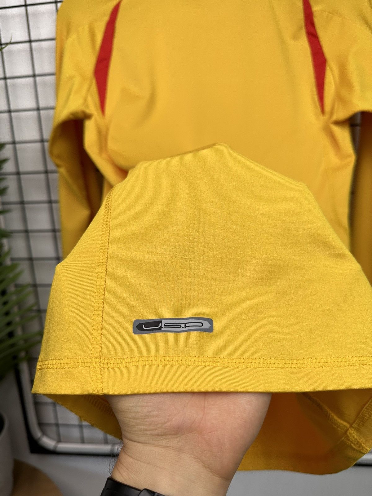Puma × UEFA North Macedonia football jersey 2010 2013 away Men M yellow Size US M / EU 48-50 / 2 - 22 Thumbnail