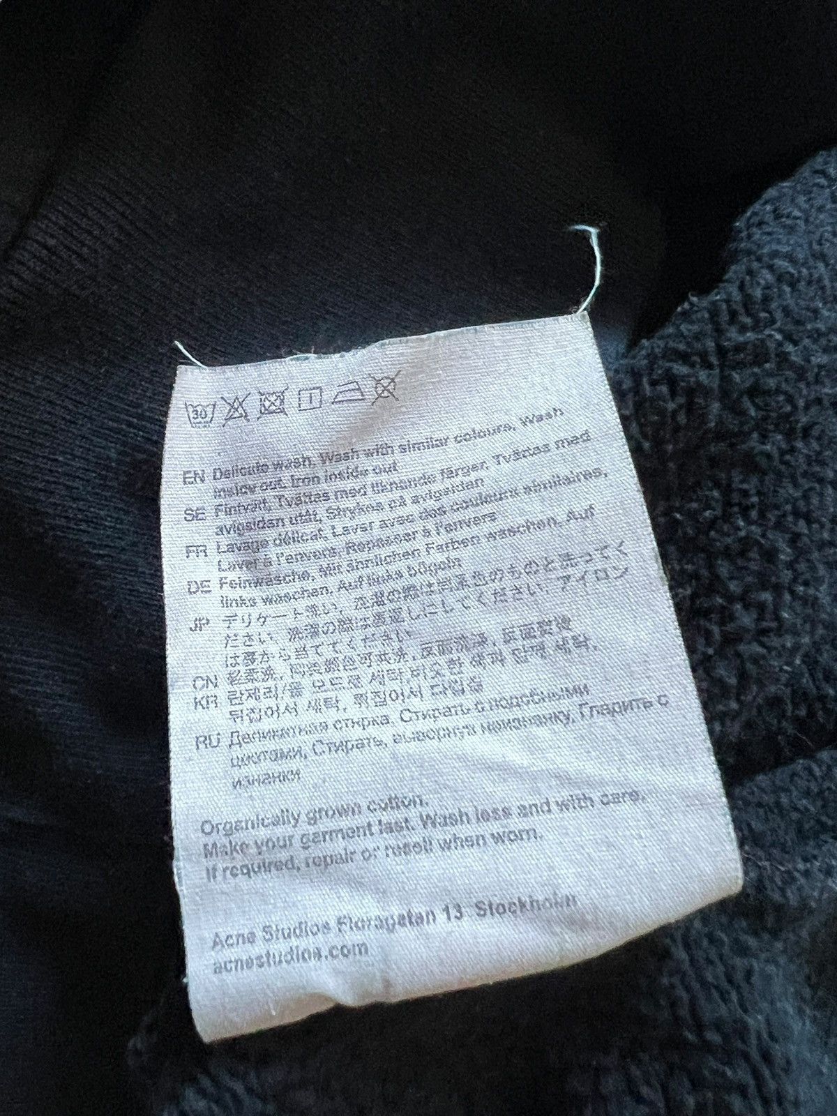 Acne Studios Acne Studios Beaded Face Sweatshirt Size XS / US 0-2 / IT 36-38 - 9 Thumbnail