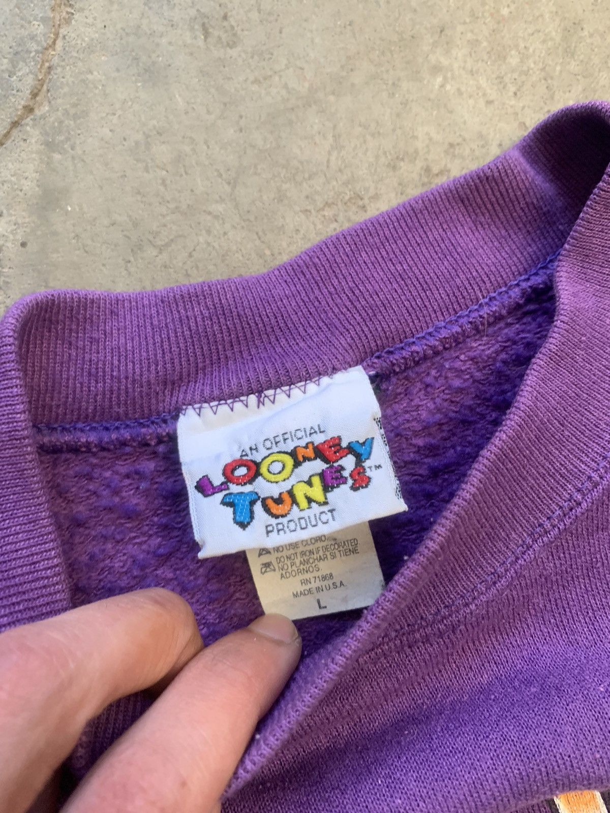 Warner Bros Vintage Crewneck Piolin 1996 WB Size US L / EU 52-54 / 3 - 4 Thumbnail