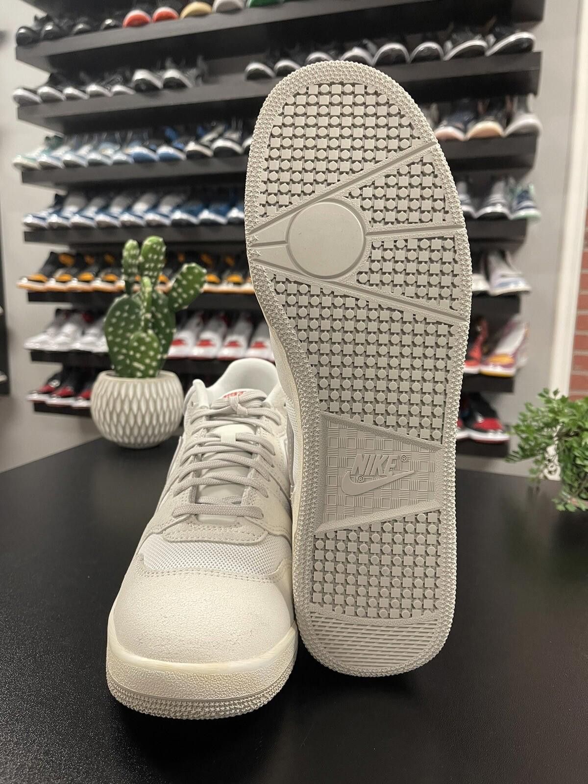 Nike Size 10.5 - Nike Attack SP x Social Status Silver Linings Size US 10.5 / EU 43-44 - 8 Thumbnail