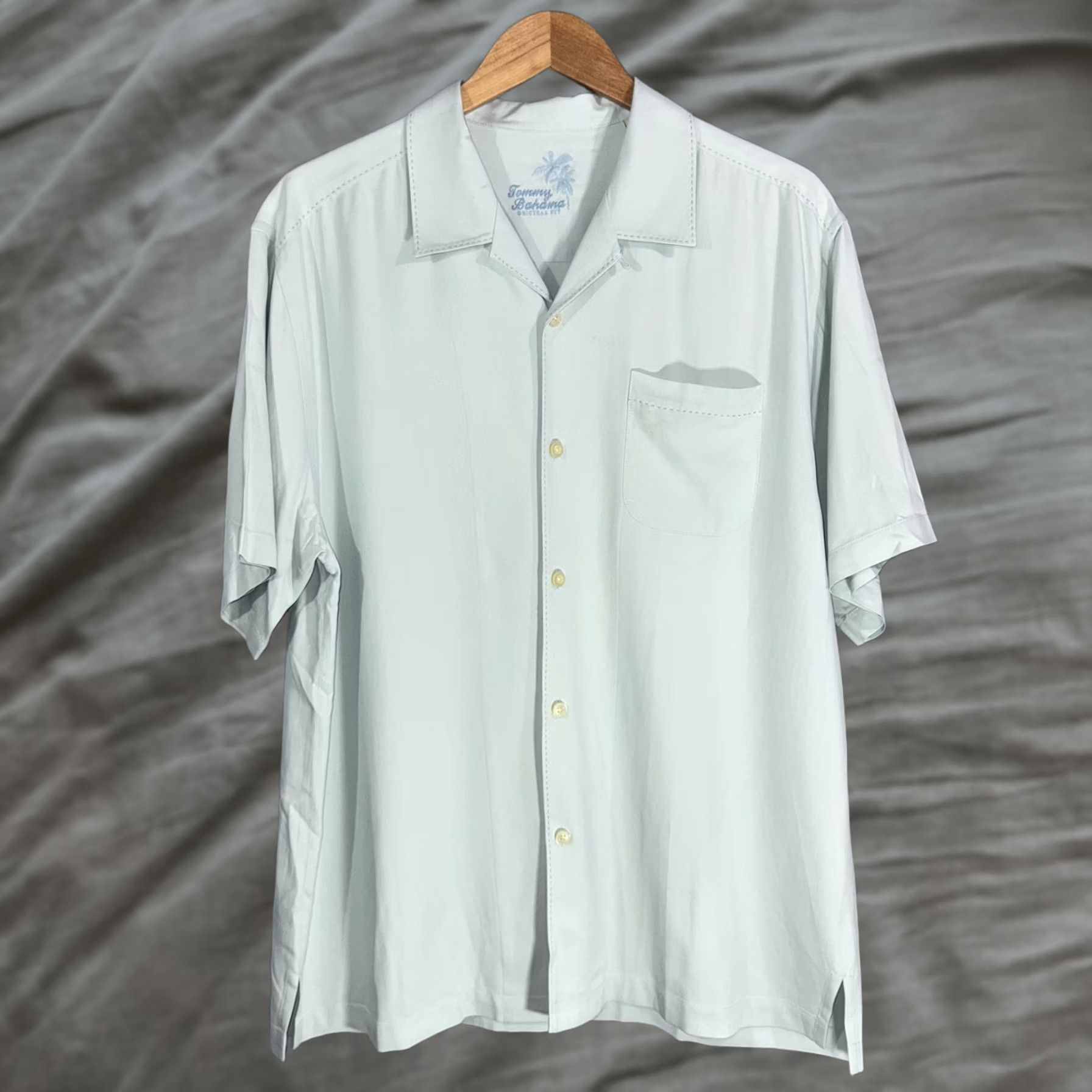 Tommy Bahama Tommy Bahama Shirt Mens Large Silk Short Sleeve Button Up Camp Pocket Casual Size US L / EU 52-54 / 3 - 1 Thumbnail