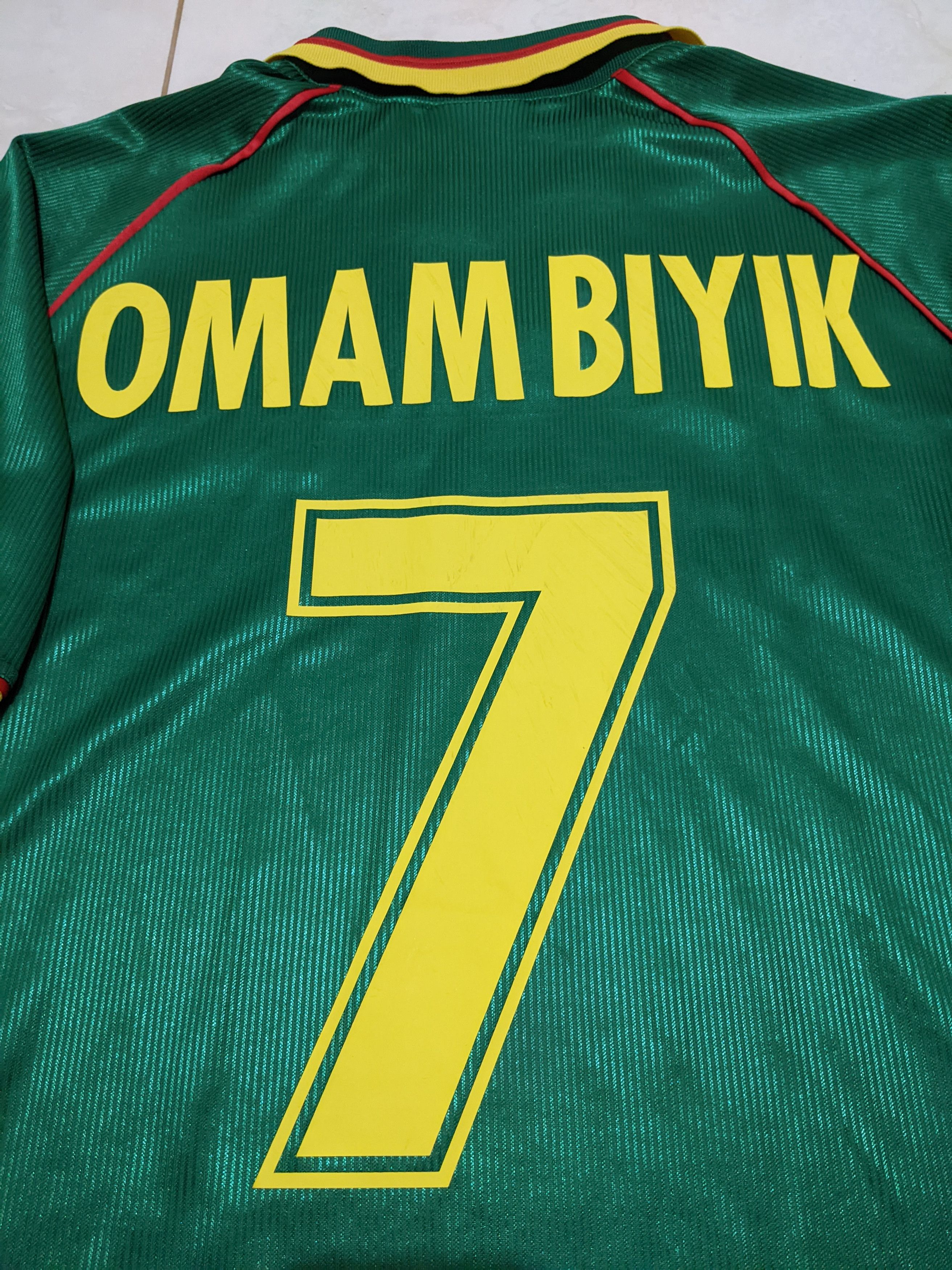 Puma Cameroon home world cup 98 Oman biyik Jersey football shirt Size US L / EU 52-54 / 3 - 3 Thumbnail