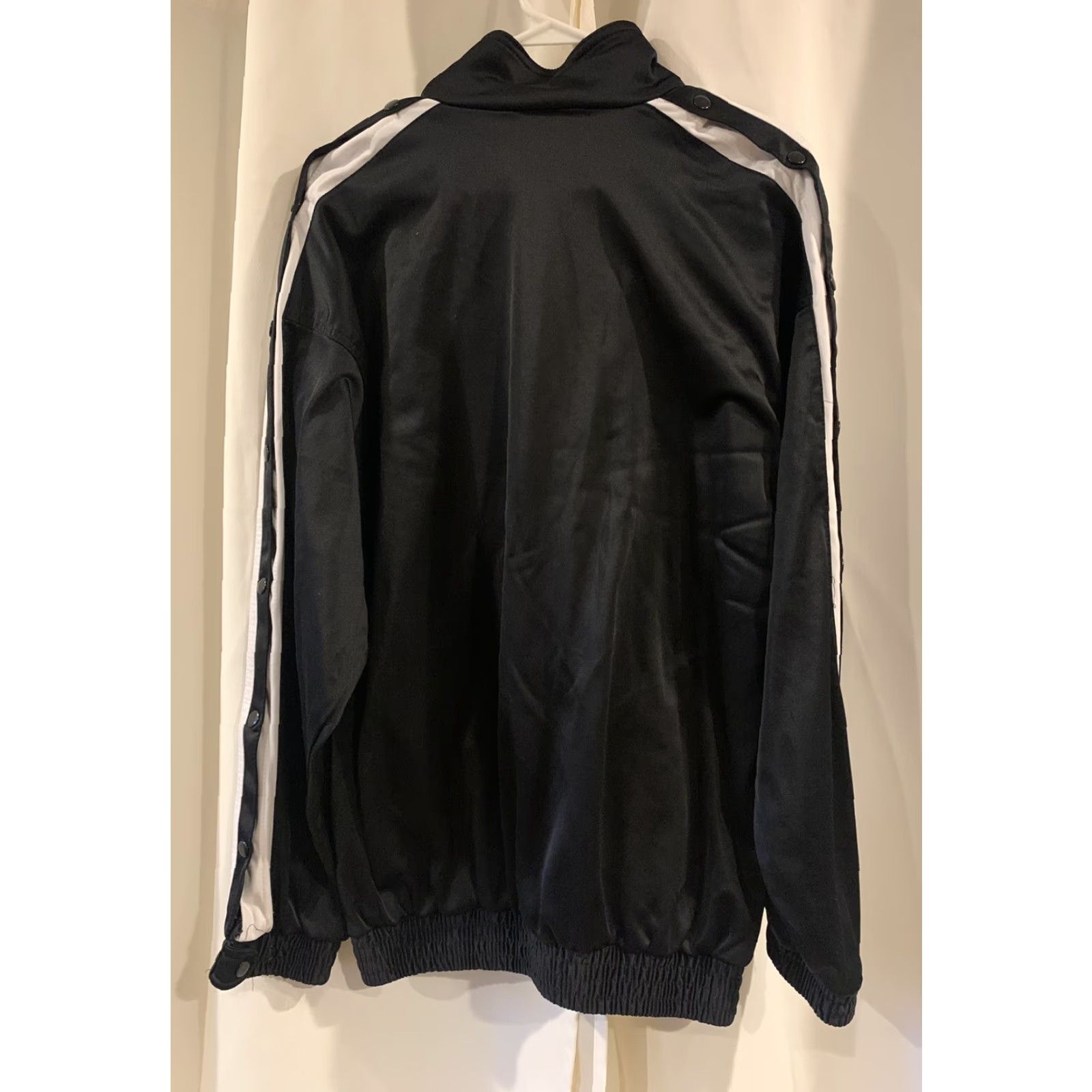 Nike Nike Mens Track Jacket Black White - Size M - Full Zip - Pockets - Athletic Basketball Gym Running - Regular Fit Size US M / EU 48-50 / 2 - 4 Thumbnail