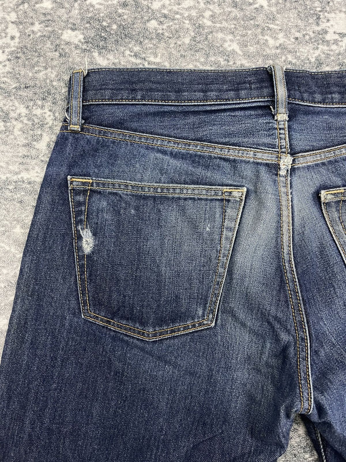 Uniqlo Uniqlo Kaihara Distressed Denim Size US 33 - 11 Thumbnail