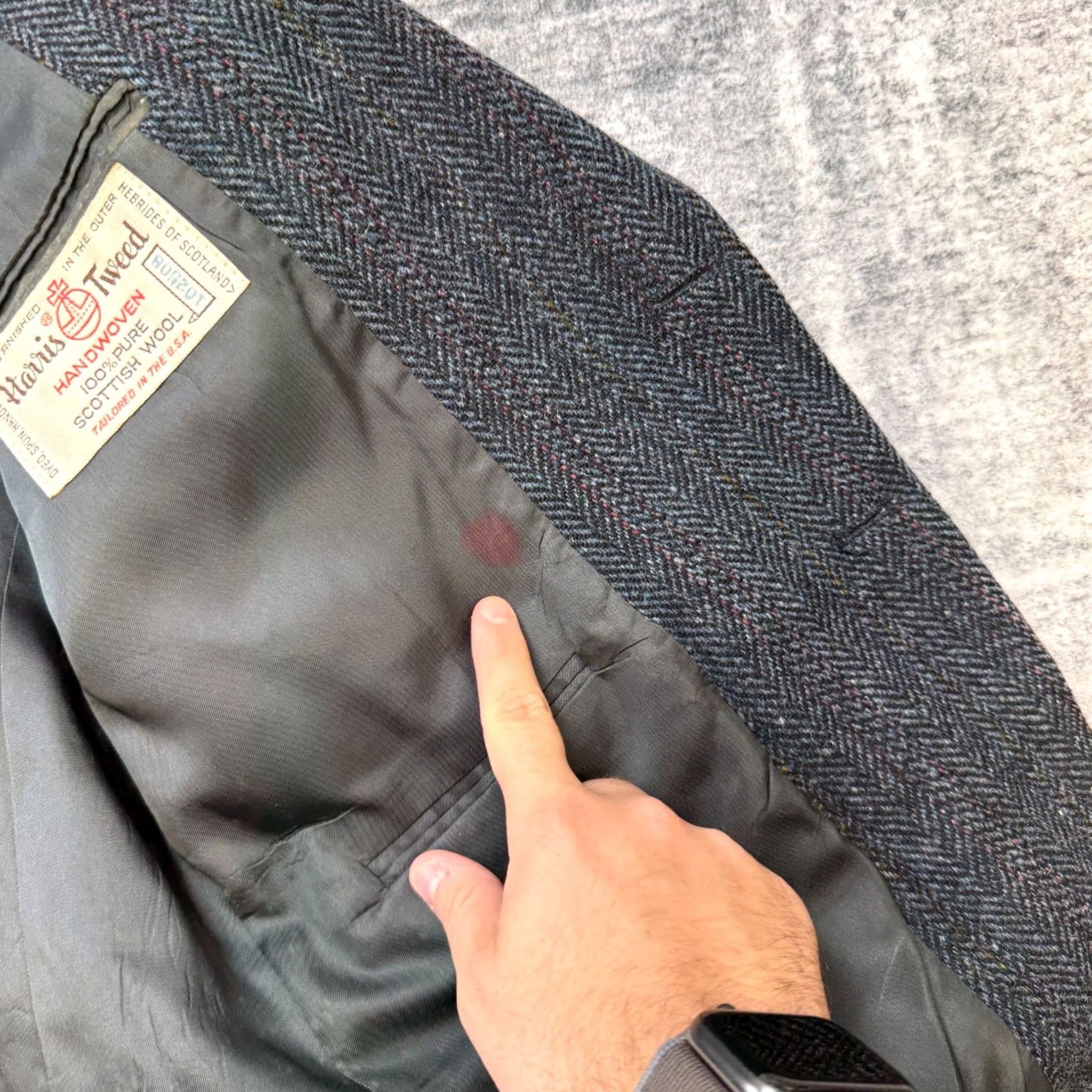 Vintage VTG Harris Tweed Blazer Mens 42 Navy Blue Herringbone Wool Sport Coat Blazer Notch Lapel 2-Button Single-Breasted Wool Blazer Mens 42 Blue Size 42R - 7 Thumbnail