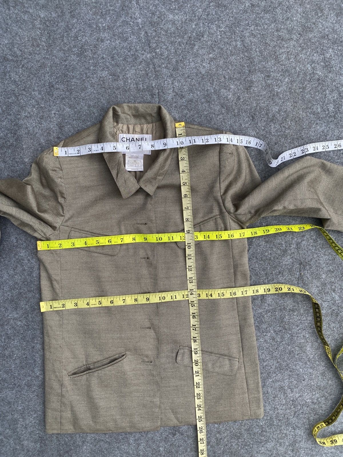 Chanel Chanel boutique missing button jacket Size XS / US 0-2 / IT 36-38 - 21 Thumbnail