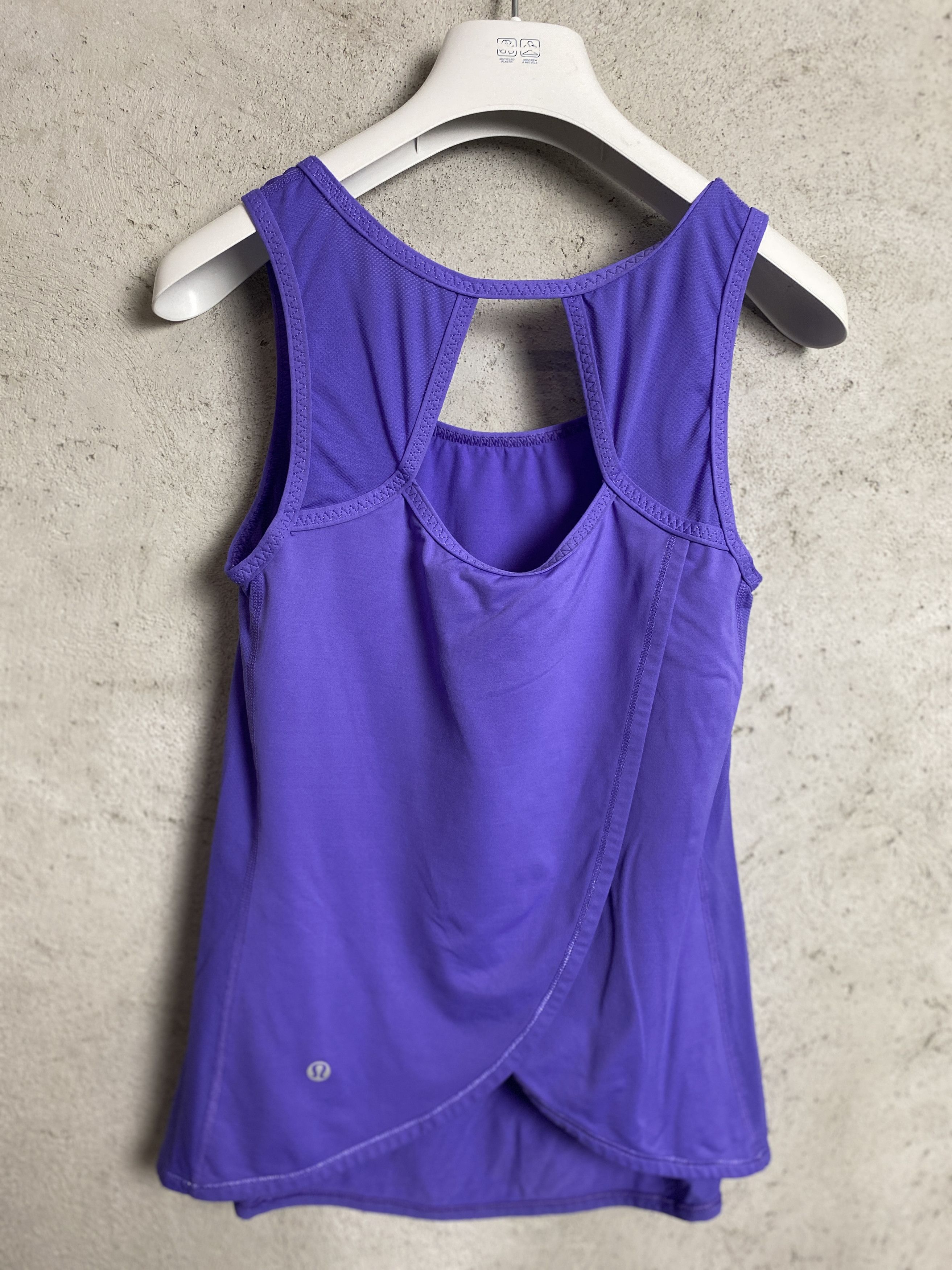 Lululemon Lululemon speed tank top t-shirt tee yoga pilates sport Size S / US 4 / IT 40 - 1 Thumbnail