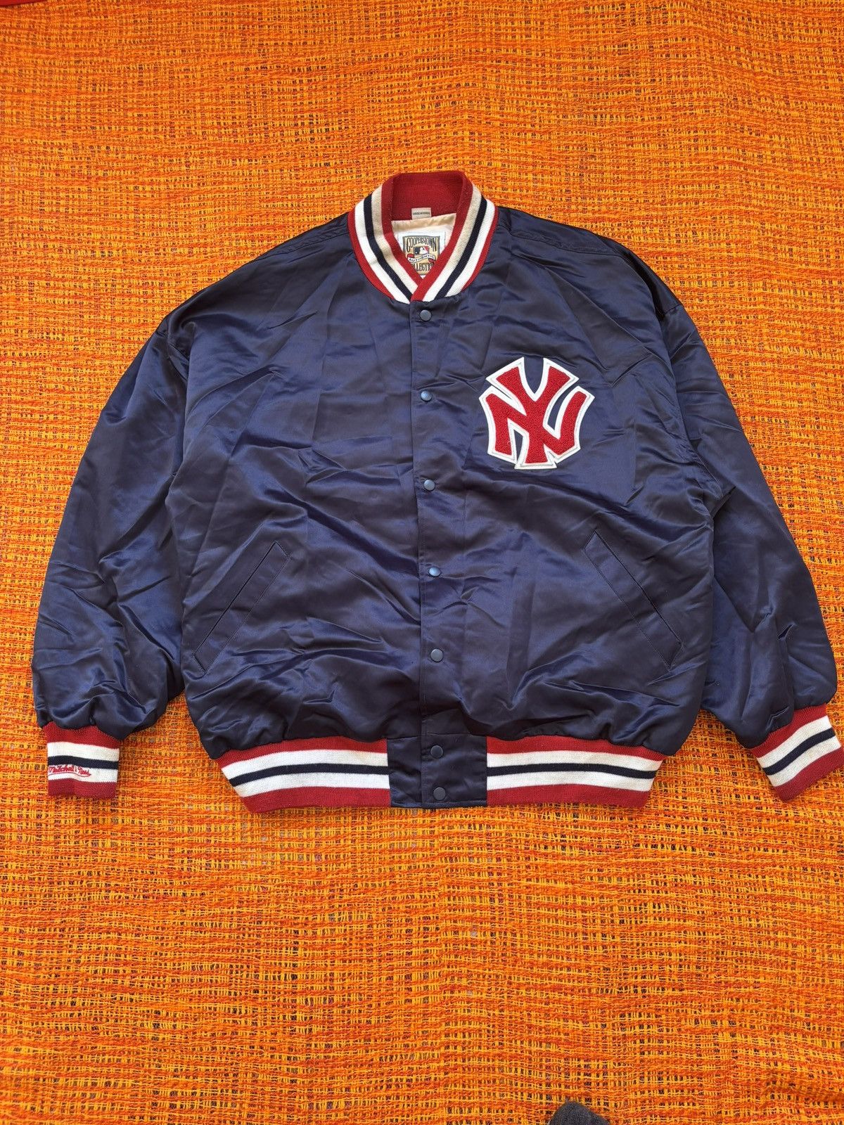 Mitchell & Ness Mitchell & Ness New York Yankees varsity jacket Size US XL / EU 56 / 4 - 1 Thumbnail