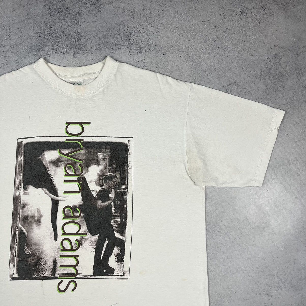 Band Tees Vintage Bryan Adams rock band tour tee 1999 Size US XL / EU 56 / 4 - 3 Thumbnail