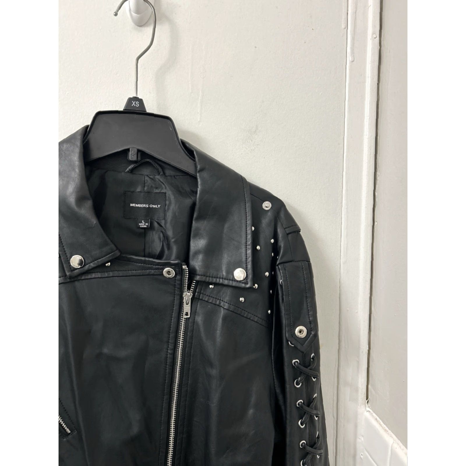 Members Only Members Only Leather Jacket Womens L Black Studded Lace Up Moto Jacket Size L / US 10 / IT 46 - 4 Thumbnail