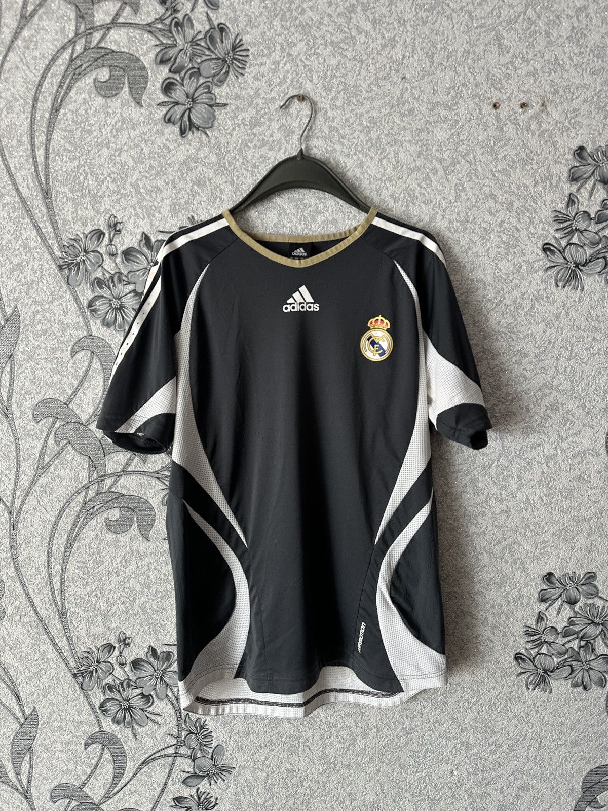 Adidas Real Madrid 2006 Formotion Training Football Shirt Size Size US M / EU 48-50 / 2 - 2 Thumbnail