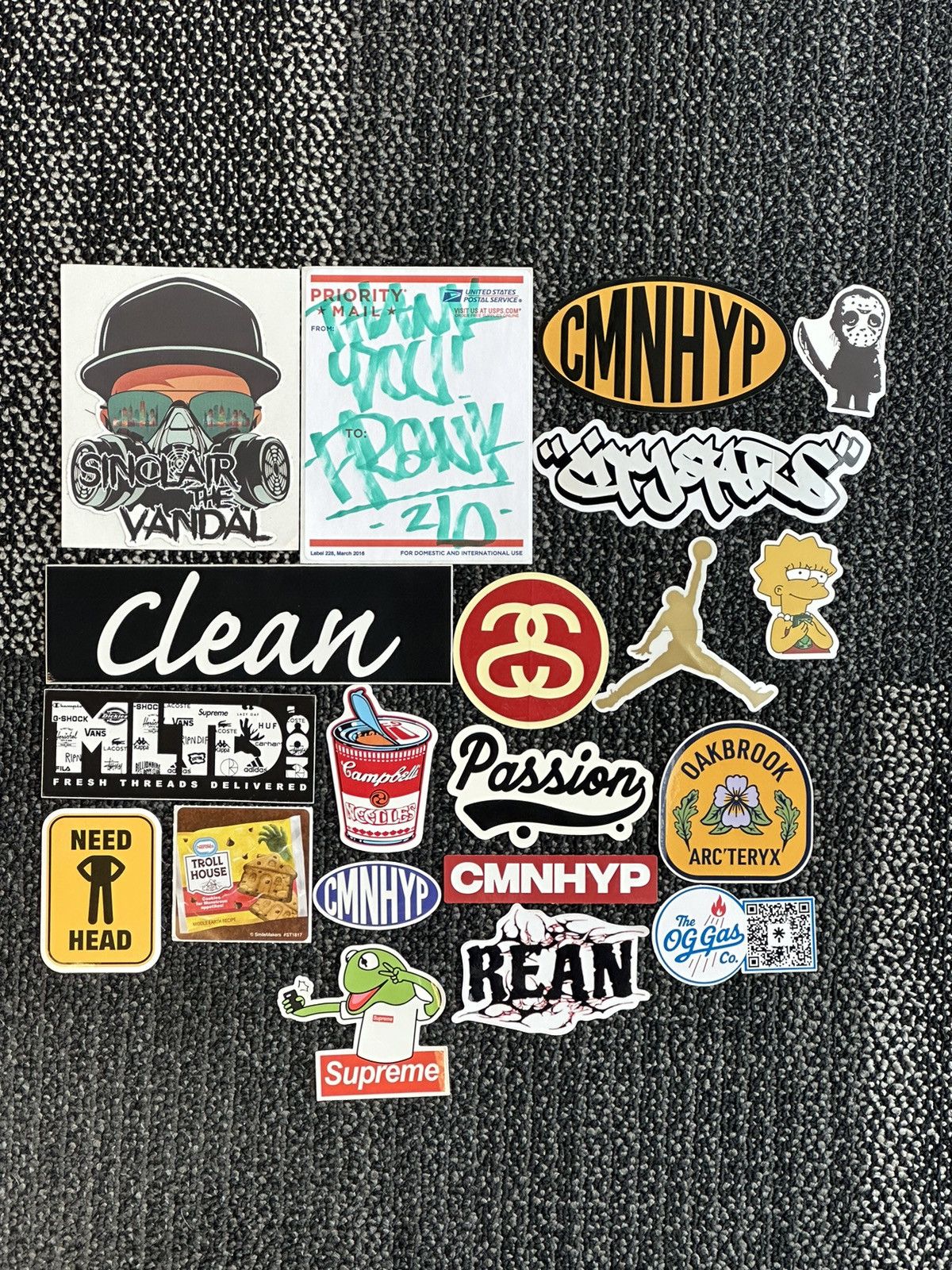 Supreme 20x Random Stickers Lot Size ONE SIZE - 1 Preview