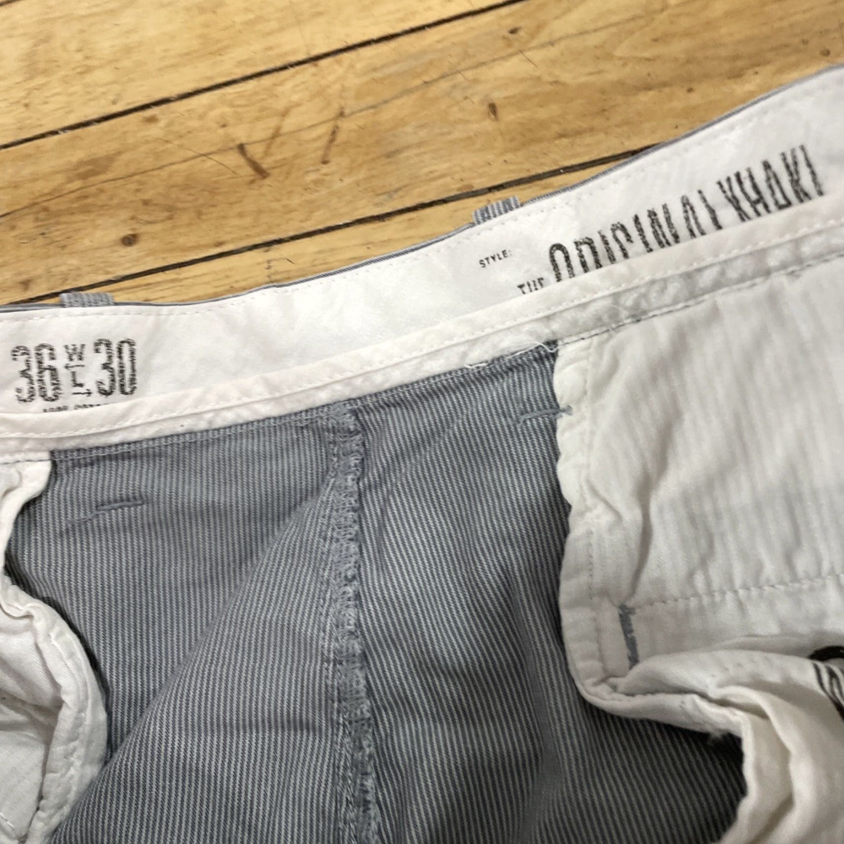 Gap GAP Pants Men 36x30 Pinstripe Chino Straight Blue White Light Navy Khakis Preppy USA Vintage Size US 36 / EU 52 - 5 Thumbnail