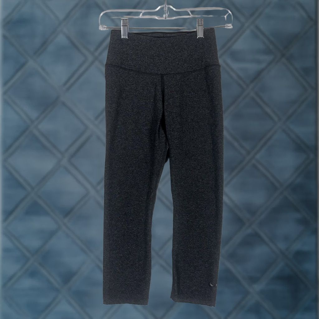 Nike Nike Dri-Fit Capri Leggings Womens Small Capri Gray 21 Inseam Activewear Athletic Size 28" / US 6 / IT 42 - 1 Thumbnail