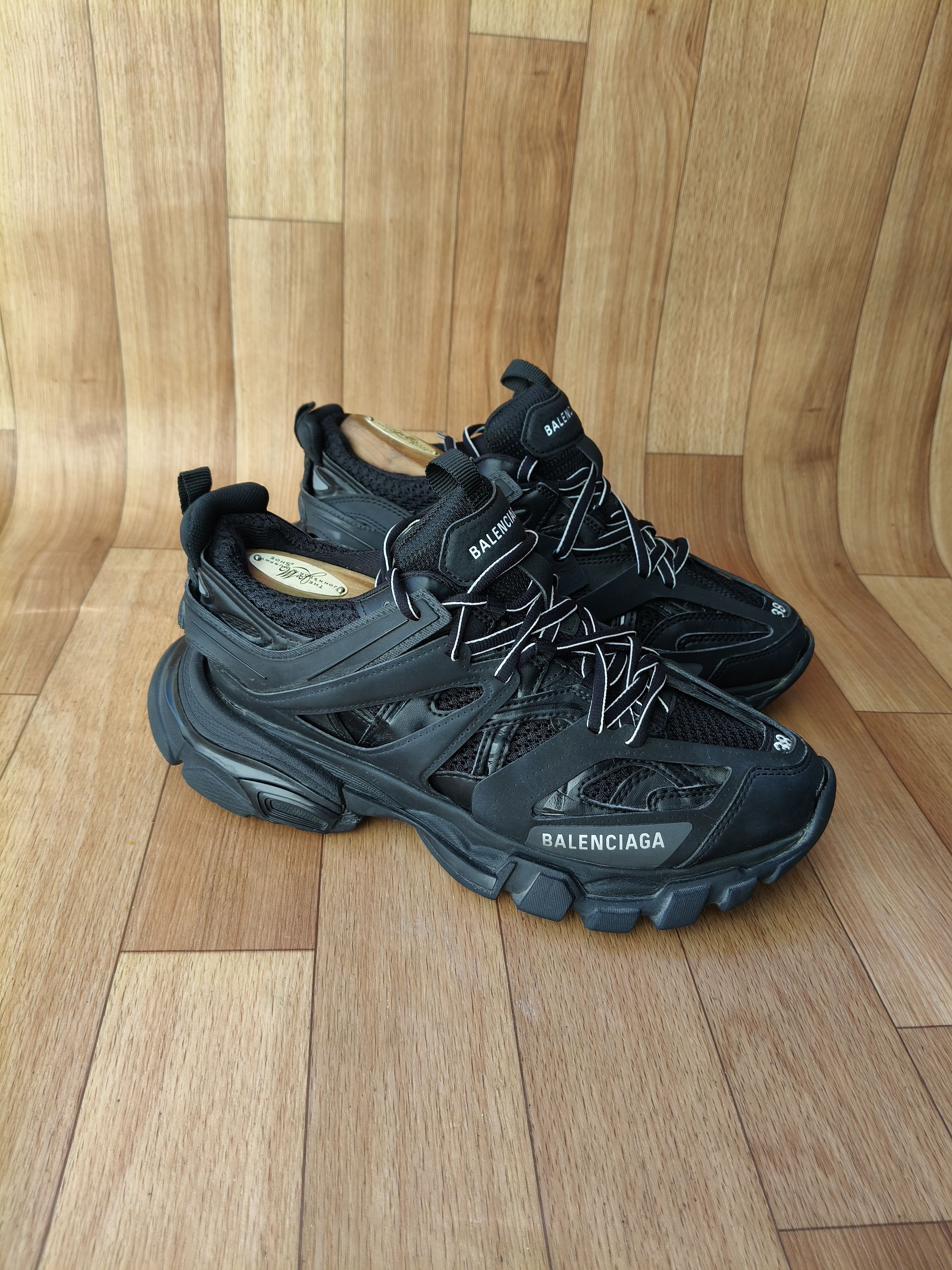 Balenciaga Balenciaga all black track sneakers Size US 6 / EU 39 - 6 Thumbnail